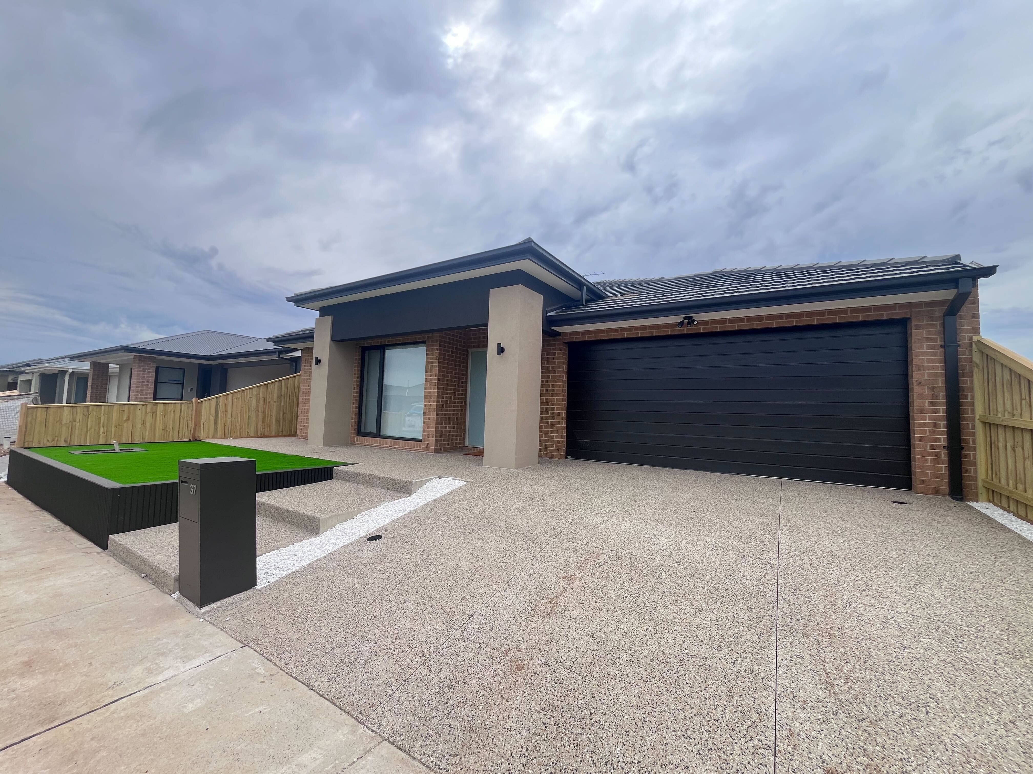 37 Crotone Avenue, DEANSIDE, VIC 3336