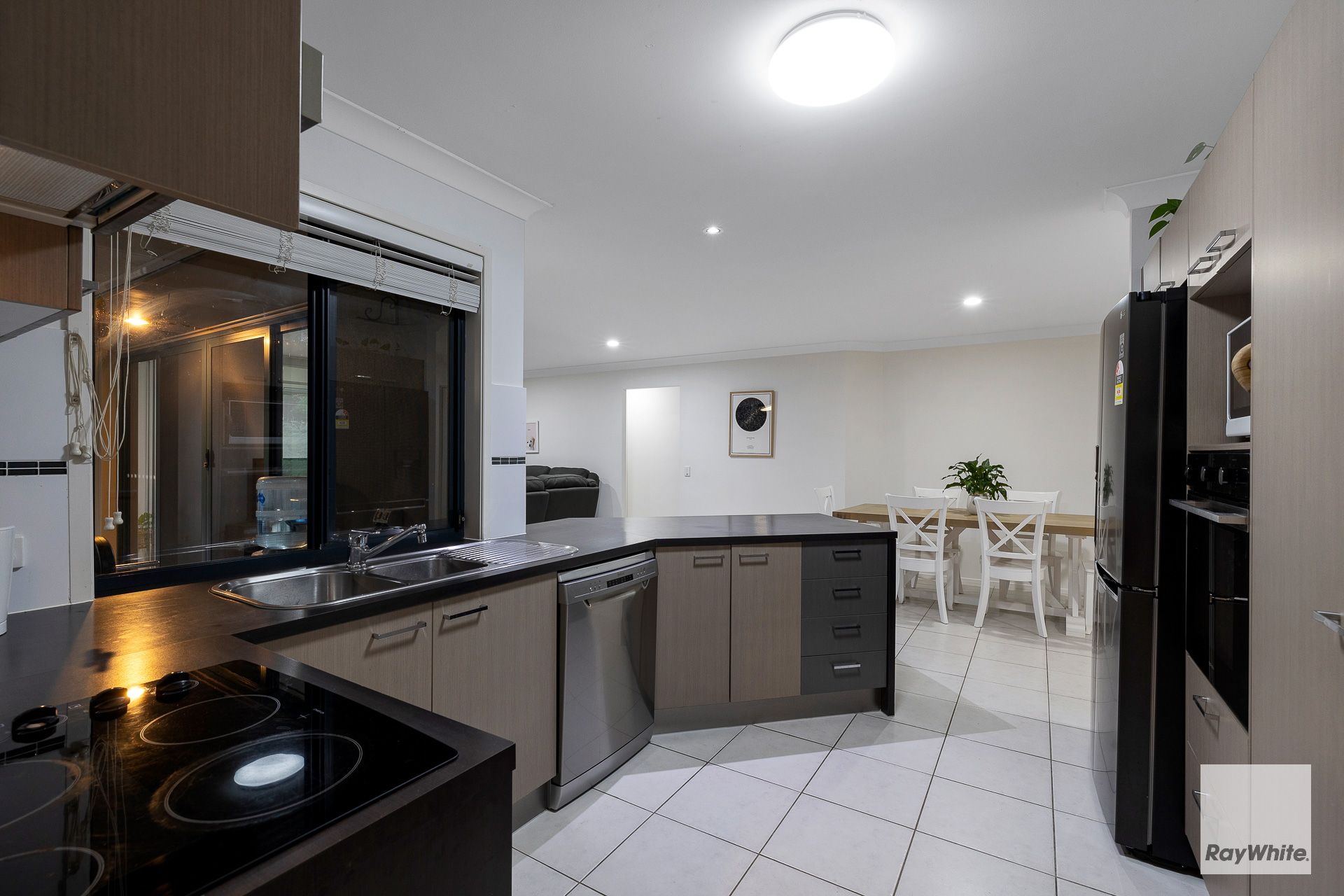 51 Azure Avenue, Redland Bay QLD 4165