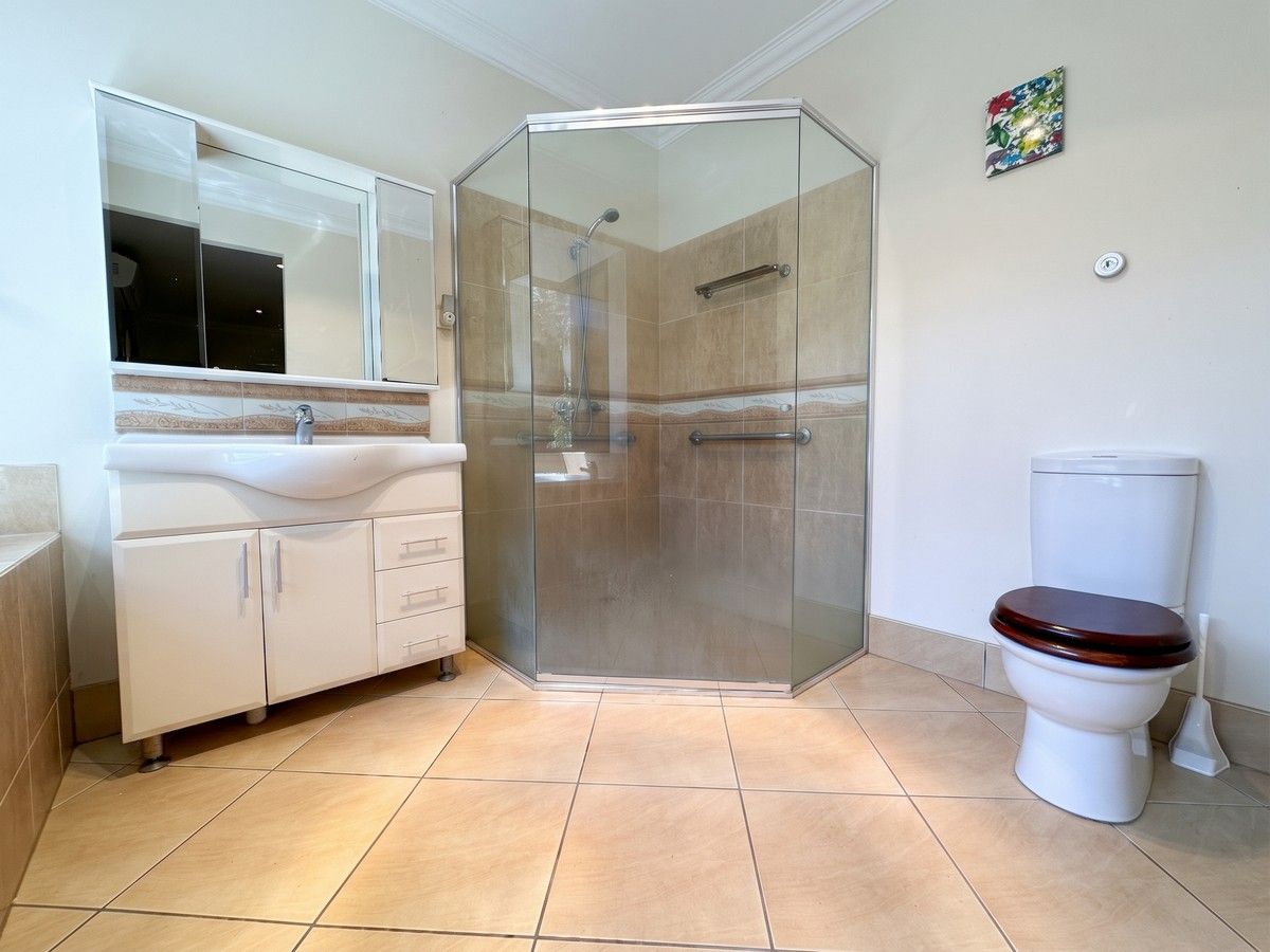 6 Avalon Close — photo 14 of 30