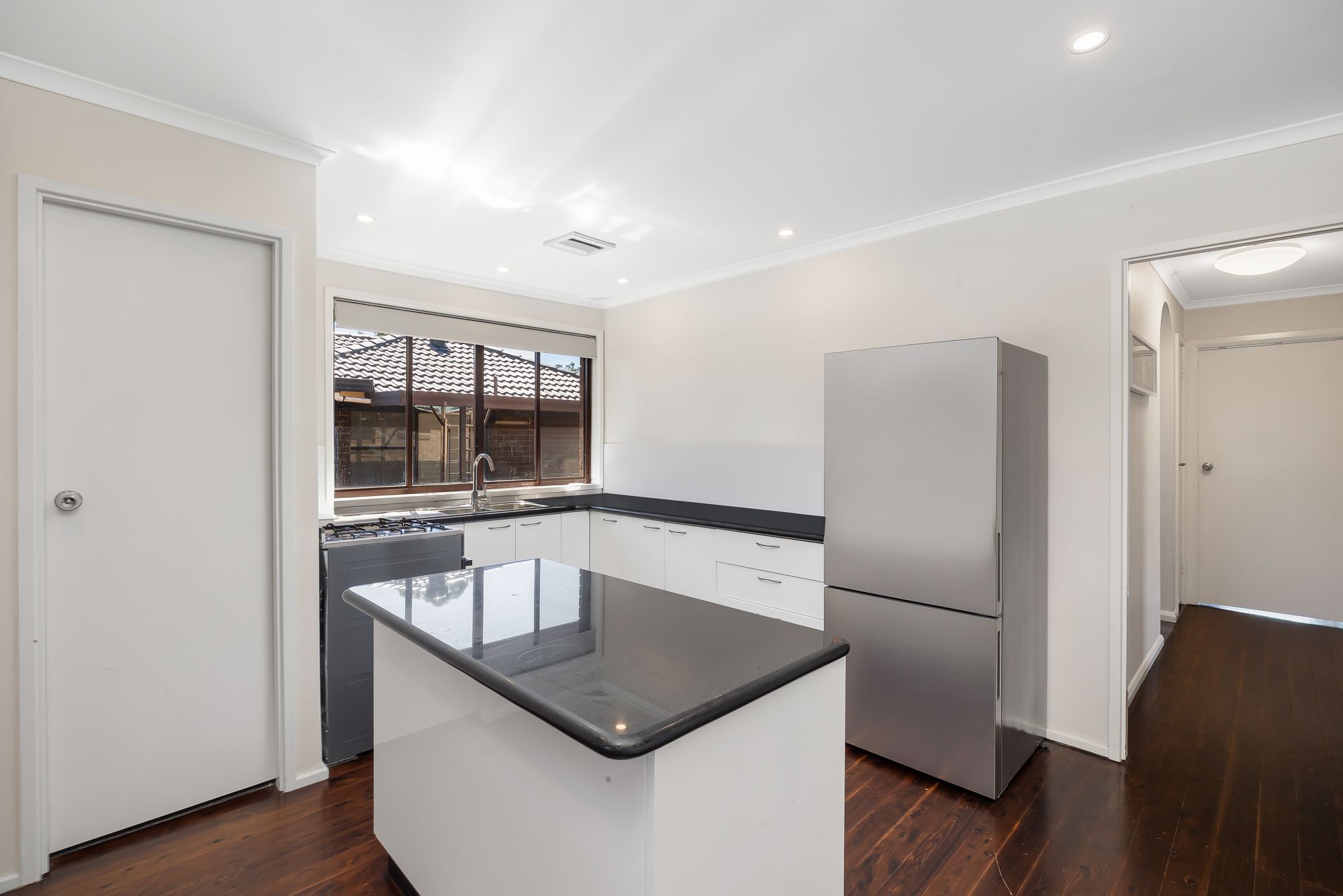 18 Allard Street — photo 7 of 20
