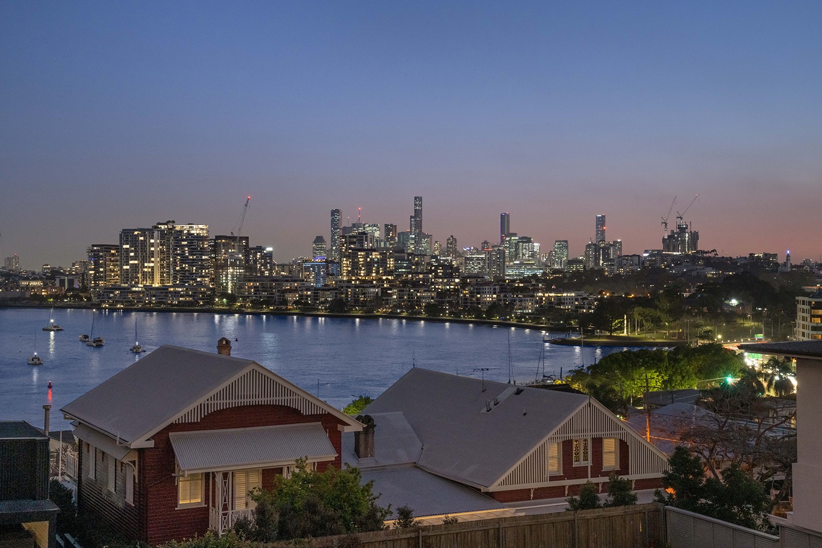 11 Dickson Terrace, Hamilton, QLD 4007