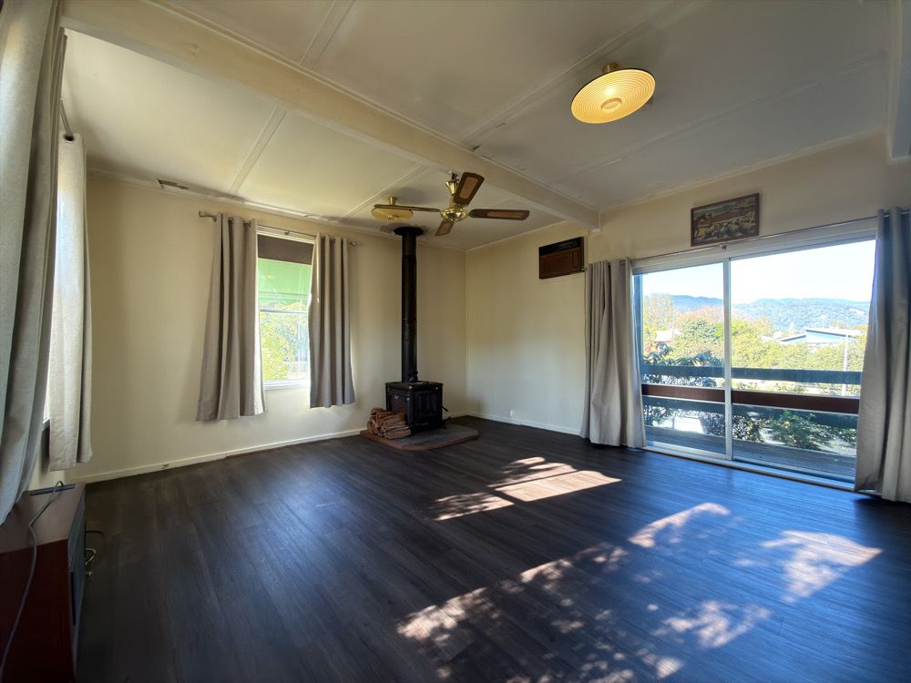 18 Chisholm Street — photo 3 of 13
