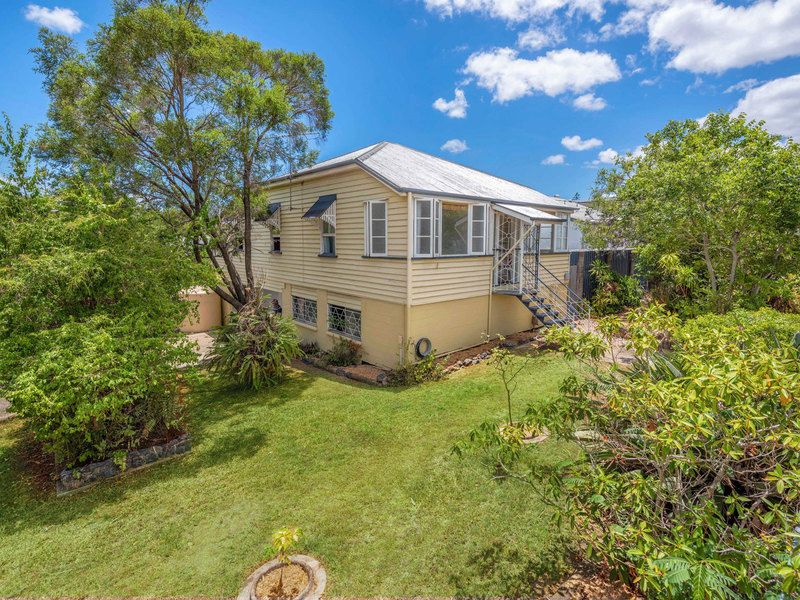 27 Garden Terrace, Newmarket, QLD 4051