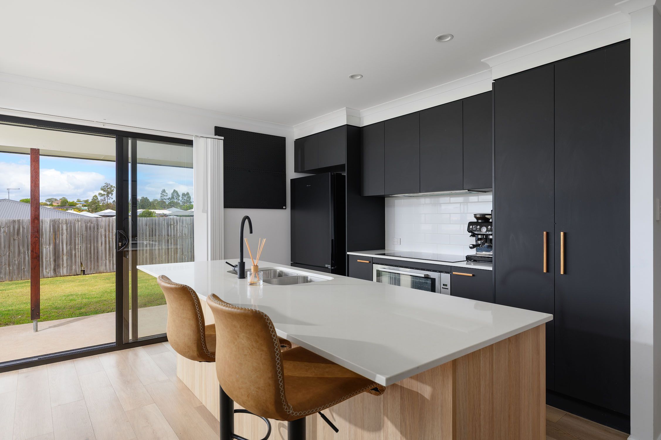 11 Mahogany Way — photo 5 of 15