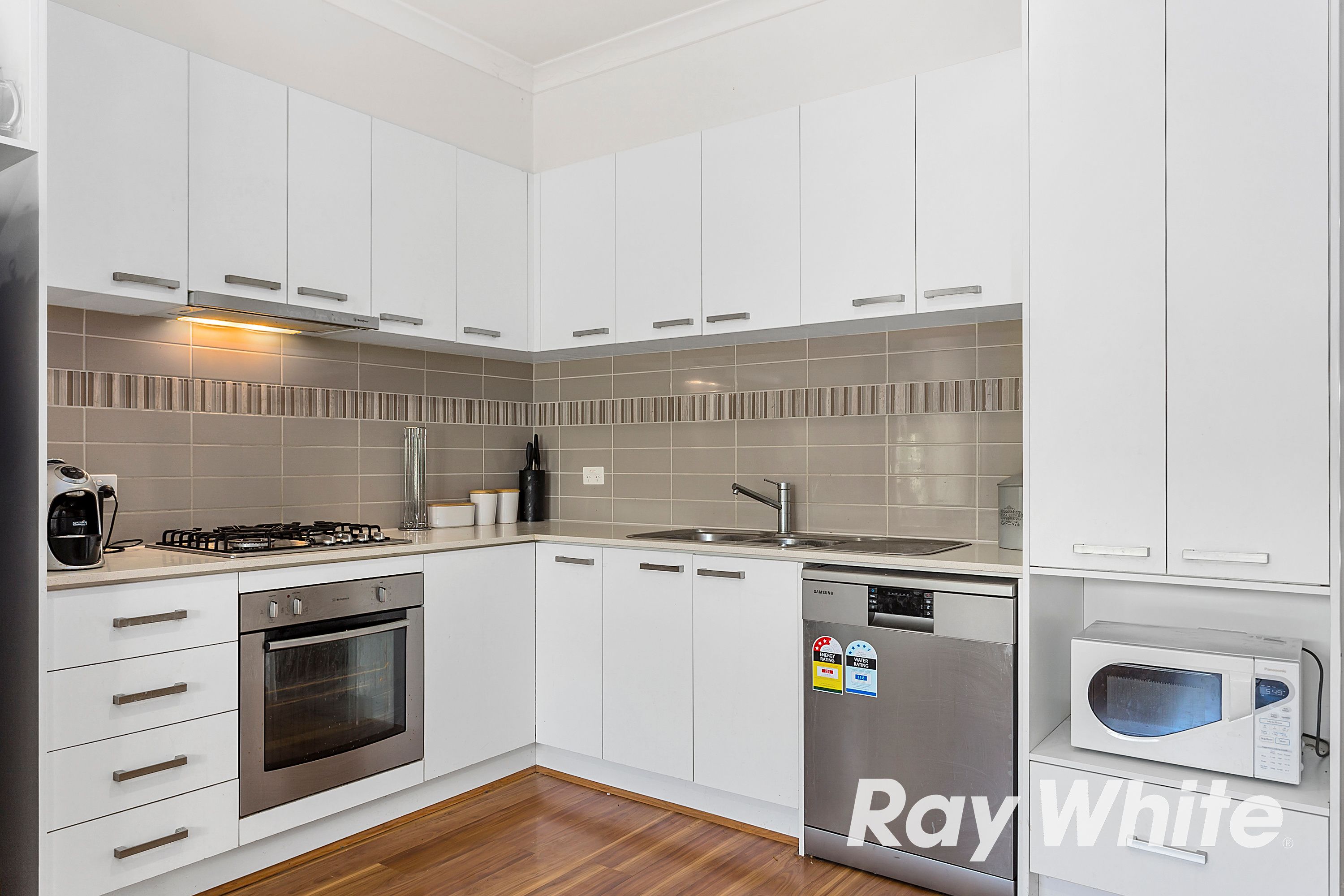 8 Park Orchard Drive, Pakenham, VIC 3810