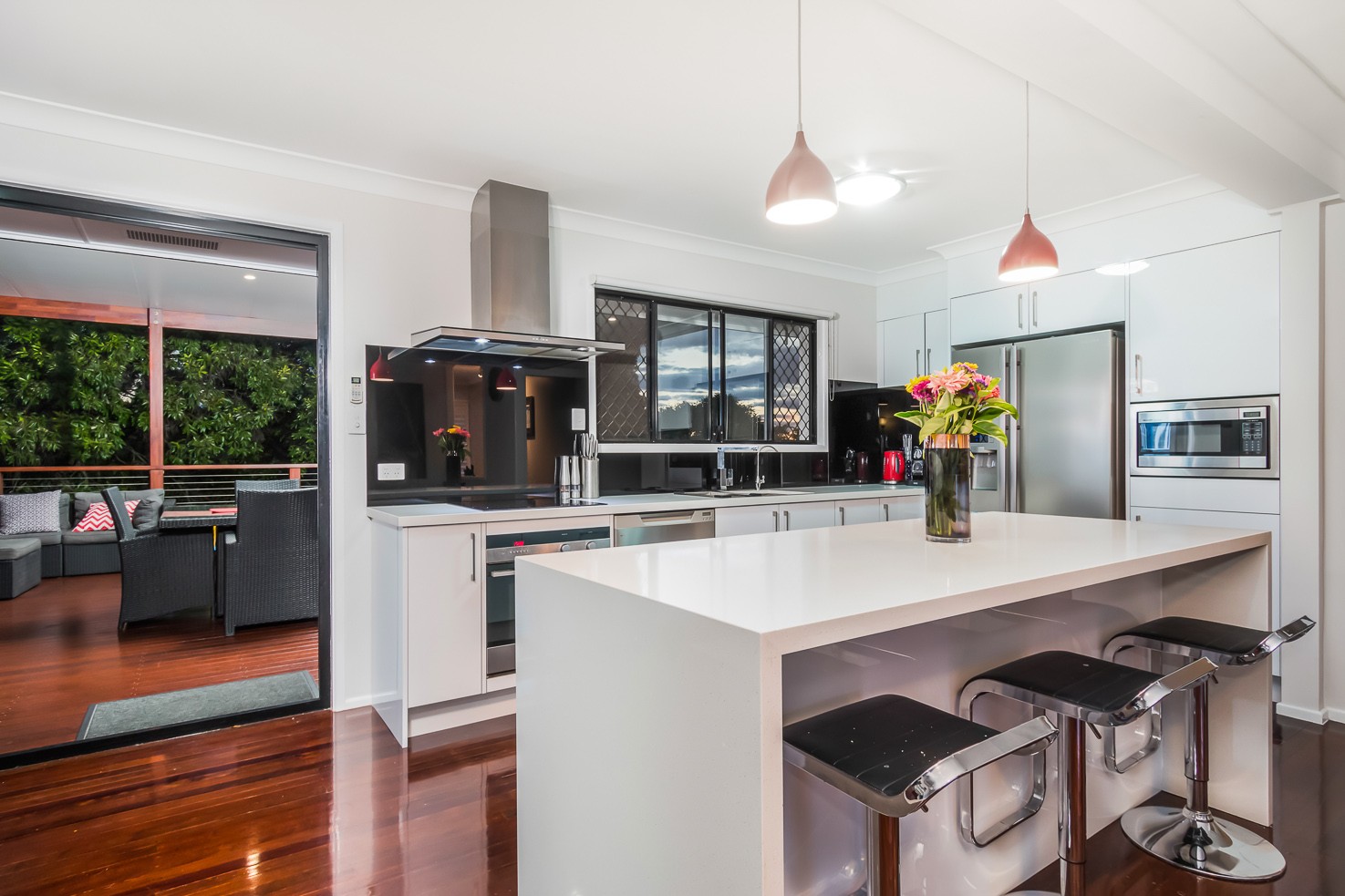 10 Menkira Street, Mansfield, QLD 4122