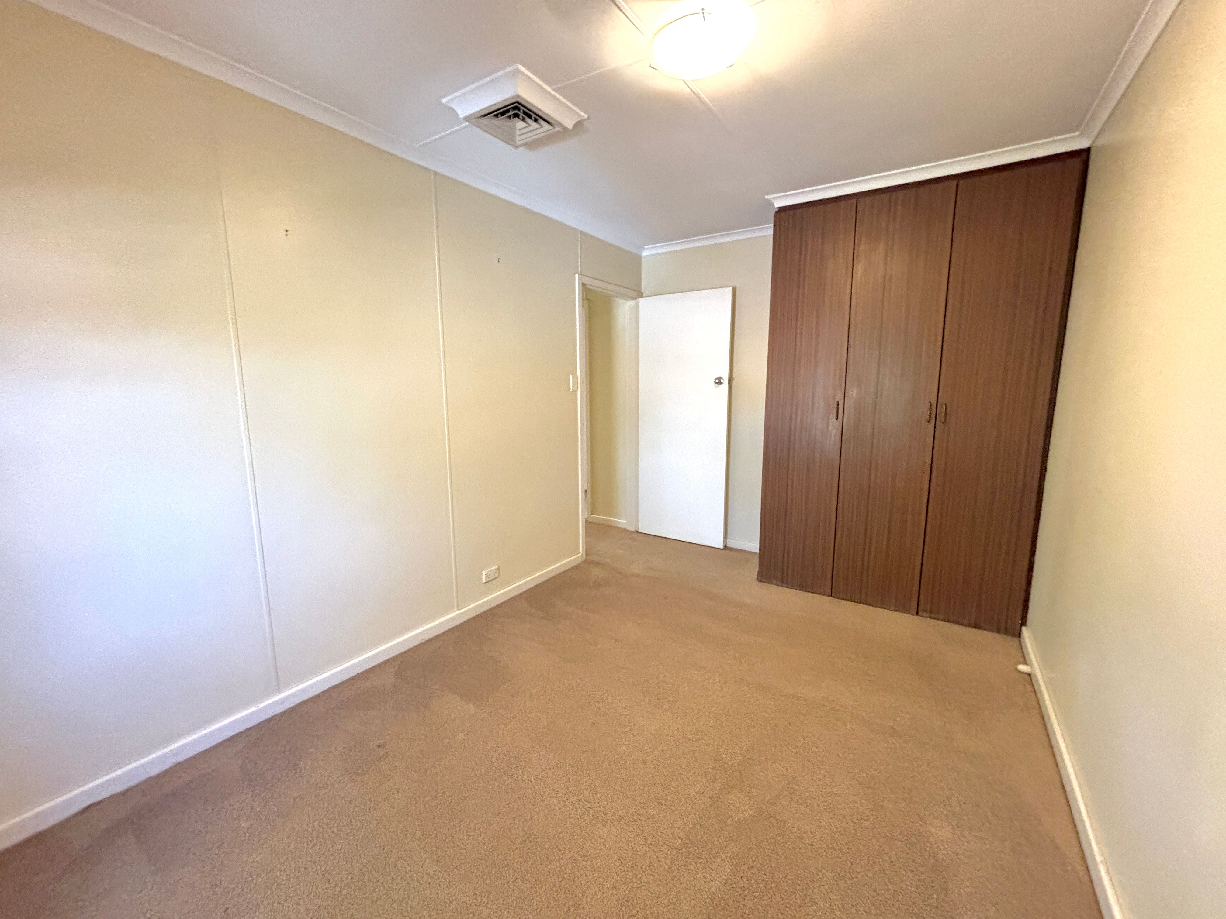 22 John Way — photo 11 of 16