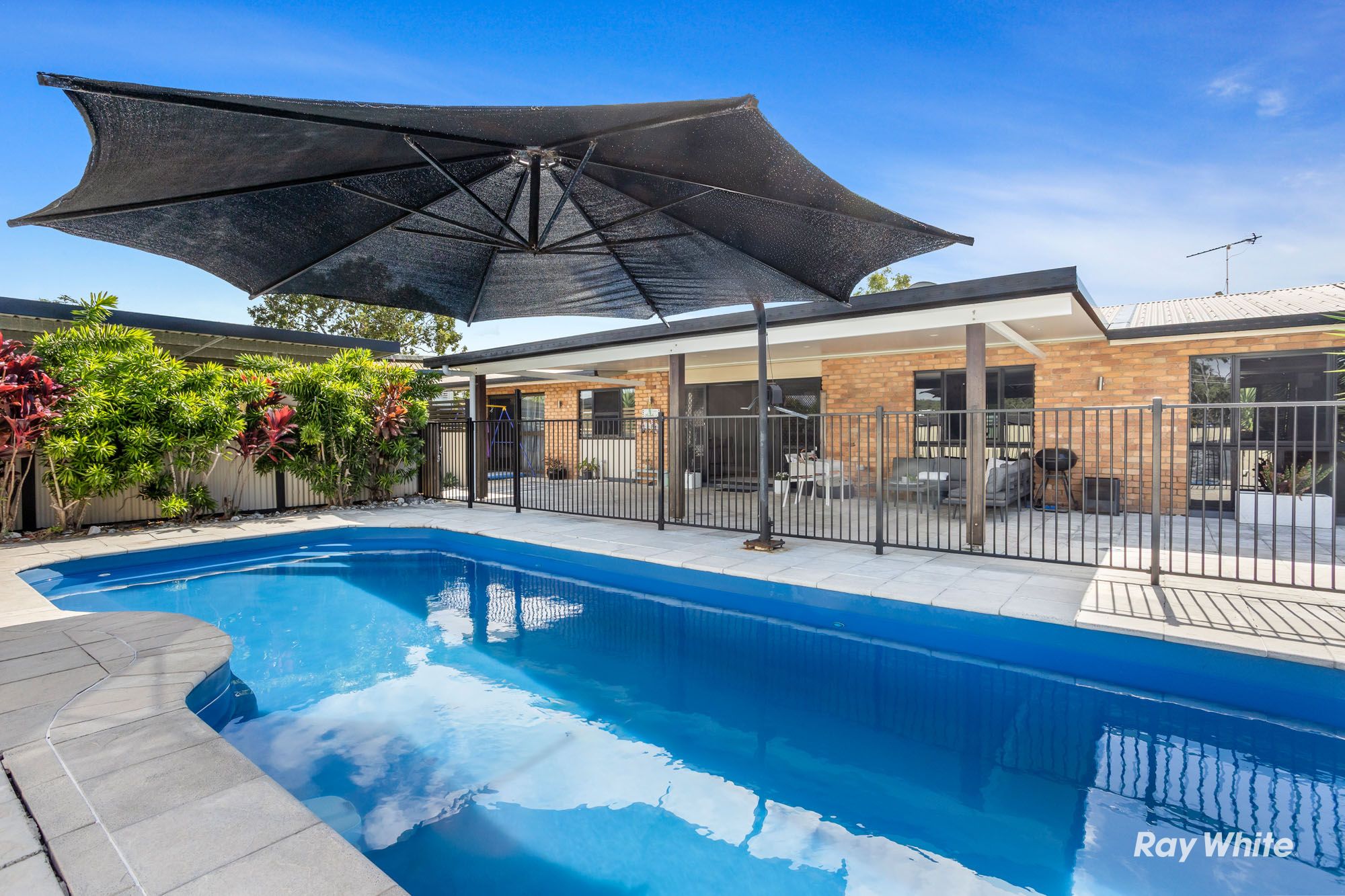 11 Seahorse Crescent, Lammermoor QLD 4703