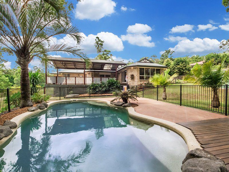 9 Lomatia Court, Bonogin, QLD 4213