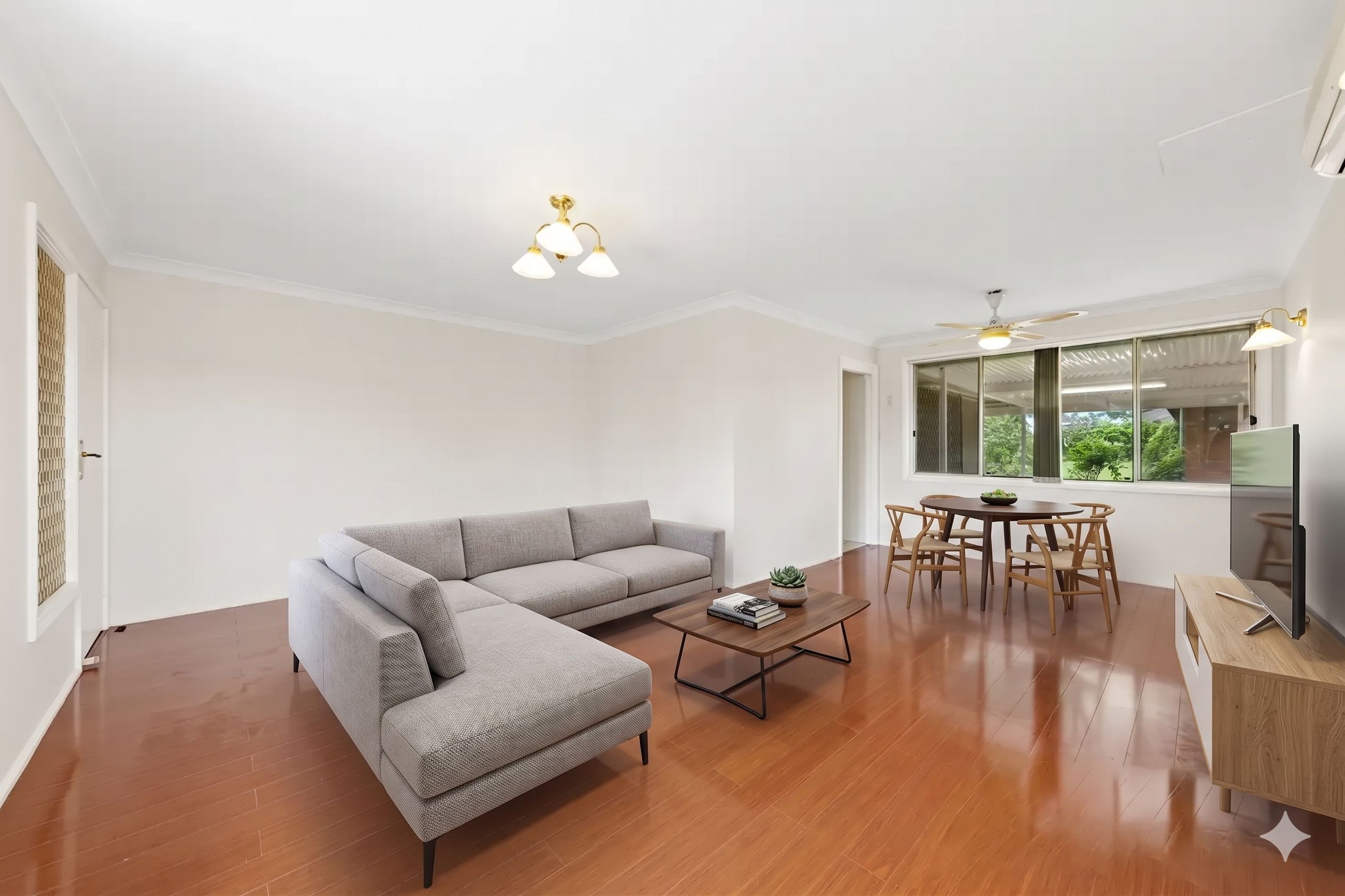 11 Myee Road, Macquarie Fields, NSW 2564