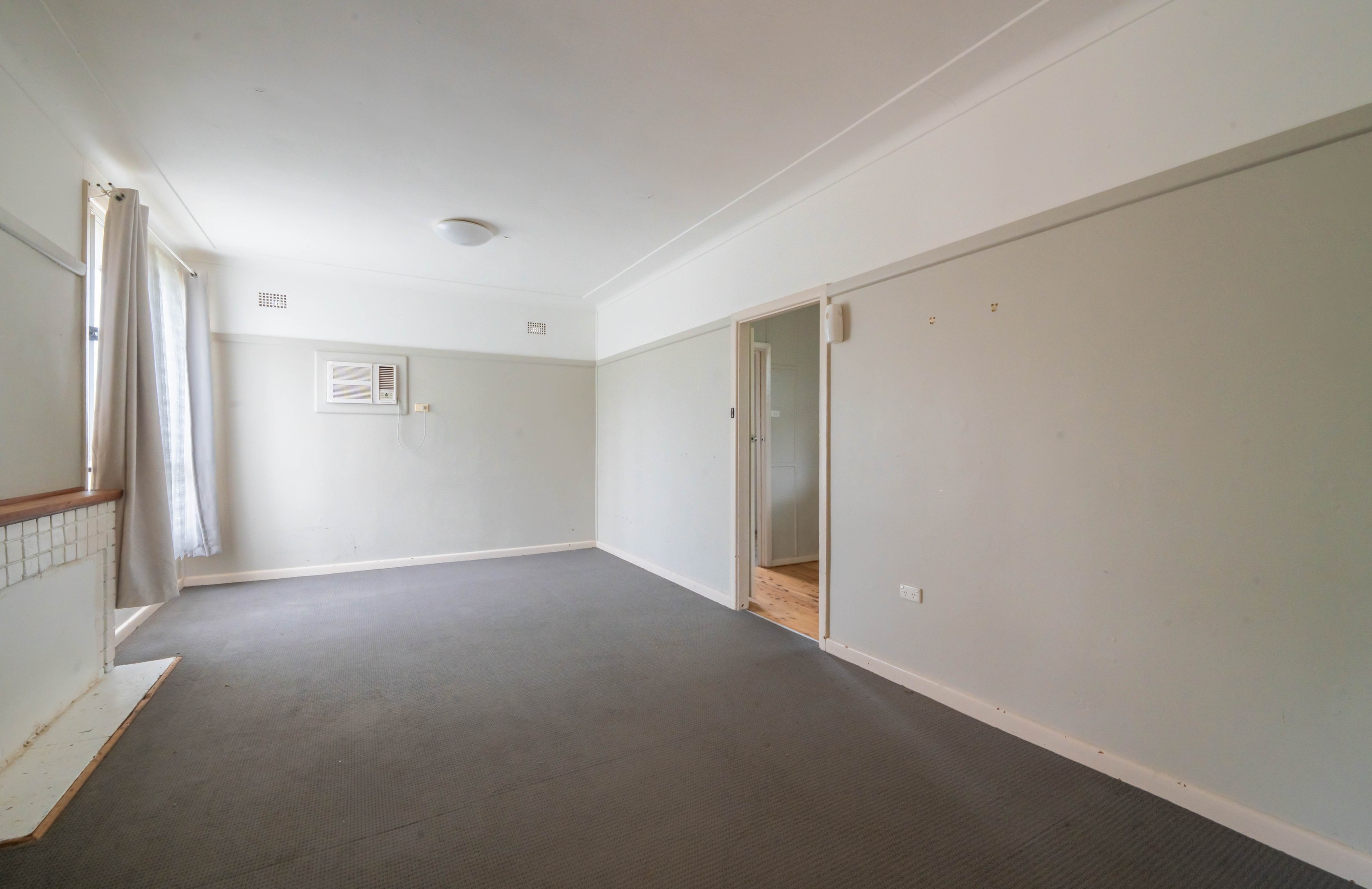 10 Charles Rigg Avenue, Parkes, NSW 2870