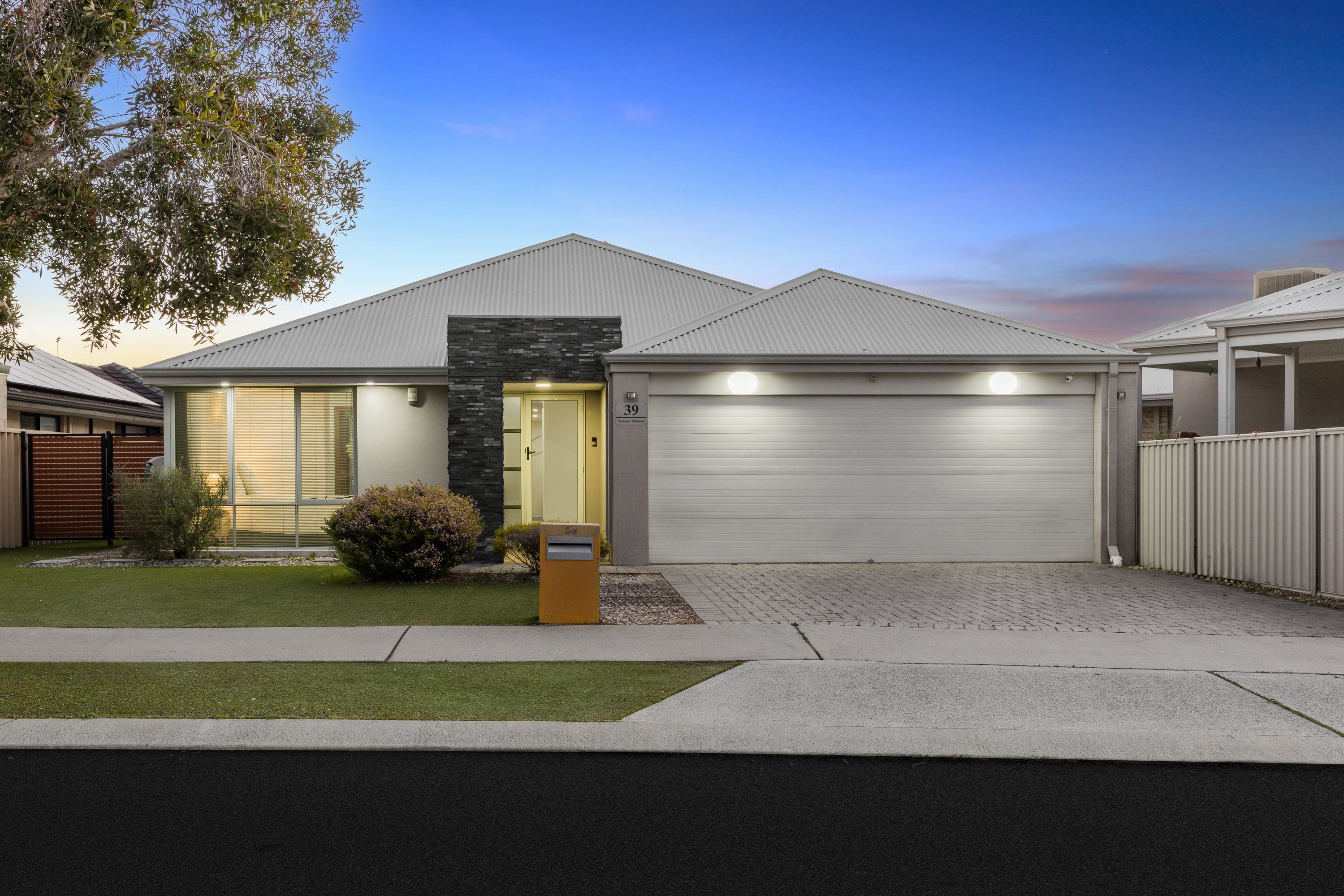 39 Welcome Meander — photo from Ray White Armadale City