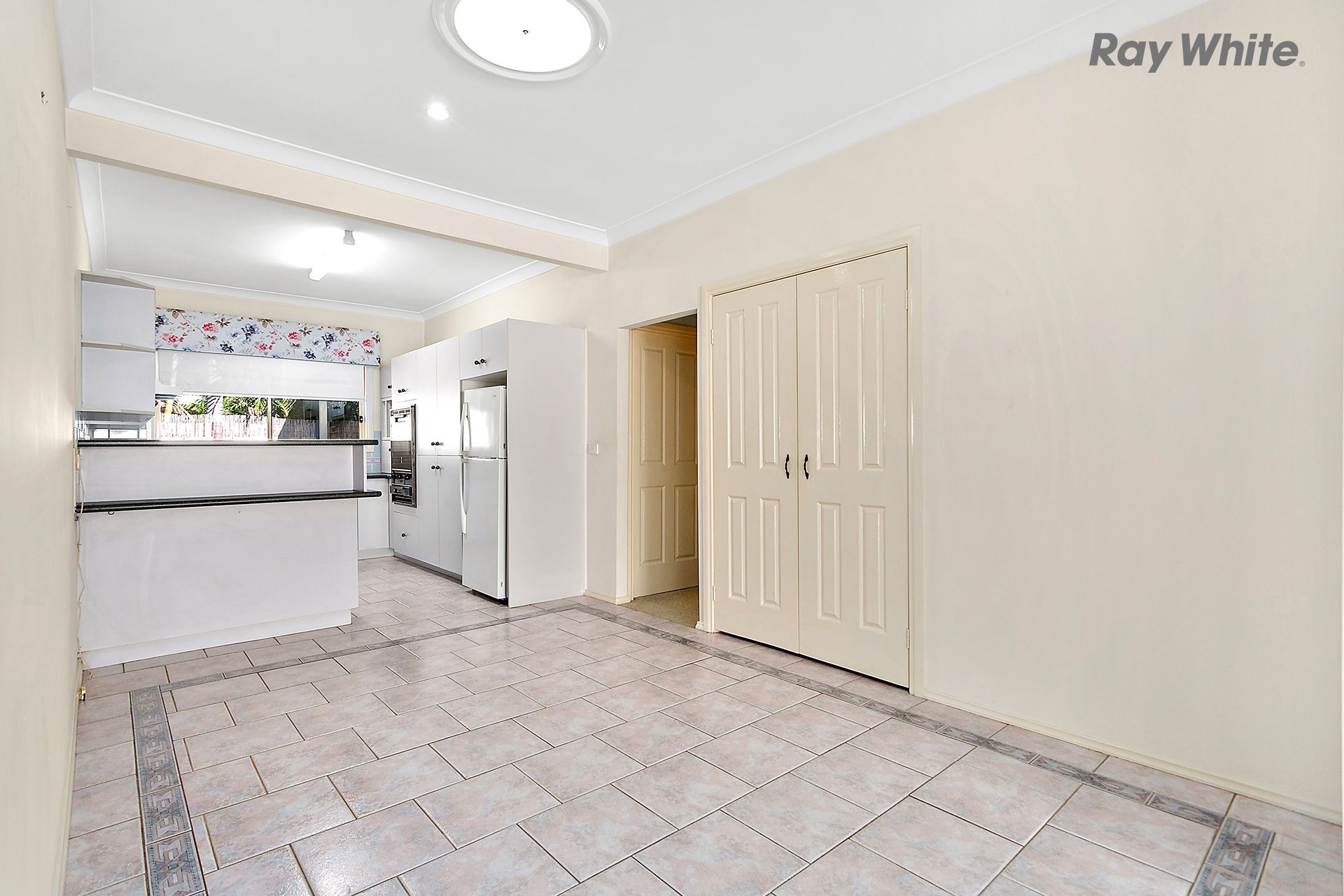 2/37 Griffiths Street, Oak Flats, NSW 2529