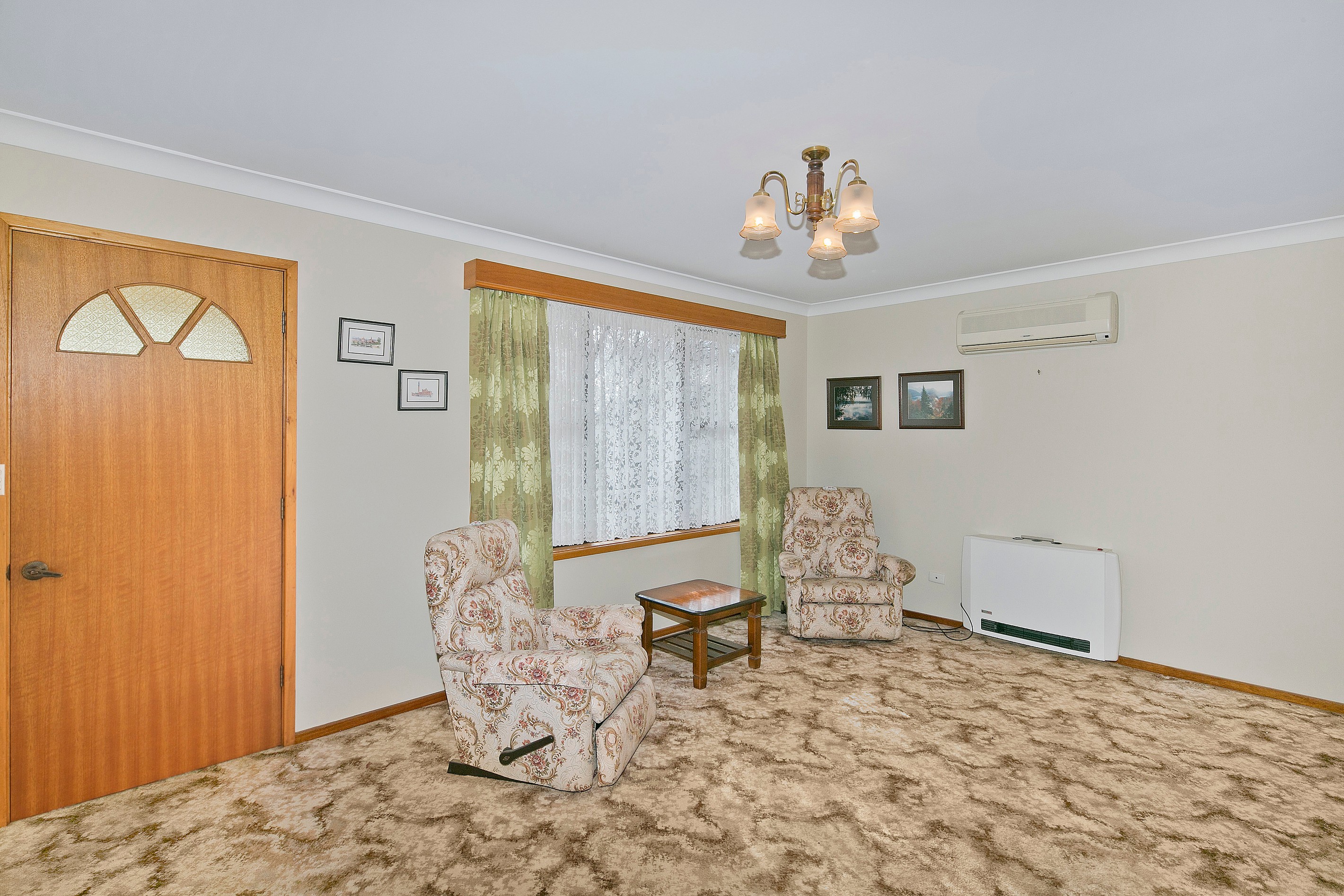 16 Chatsbury Street, Goulburn, NSW 2580