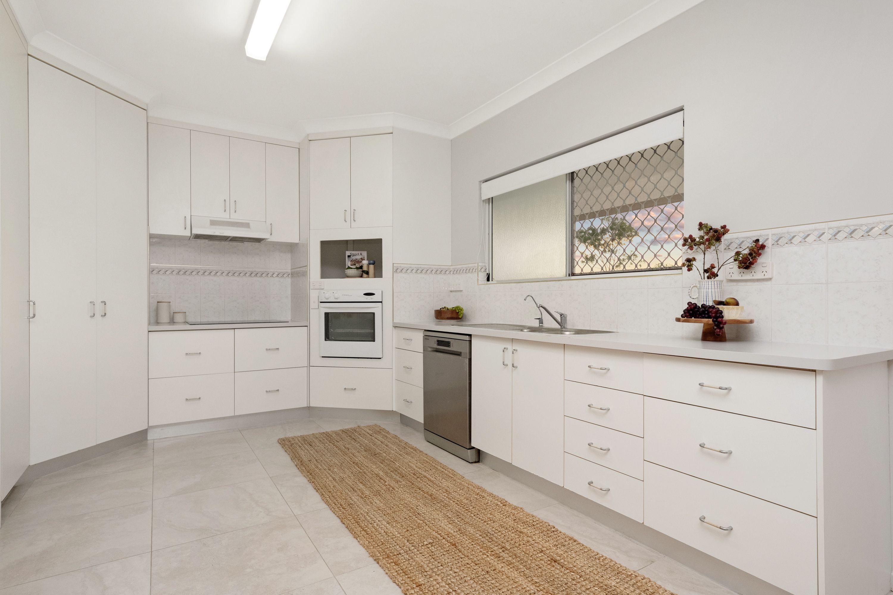 83 Rangewood Drive — photo 6 of 22