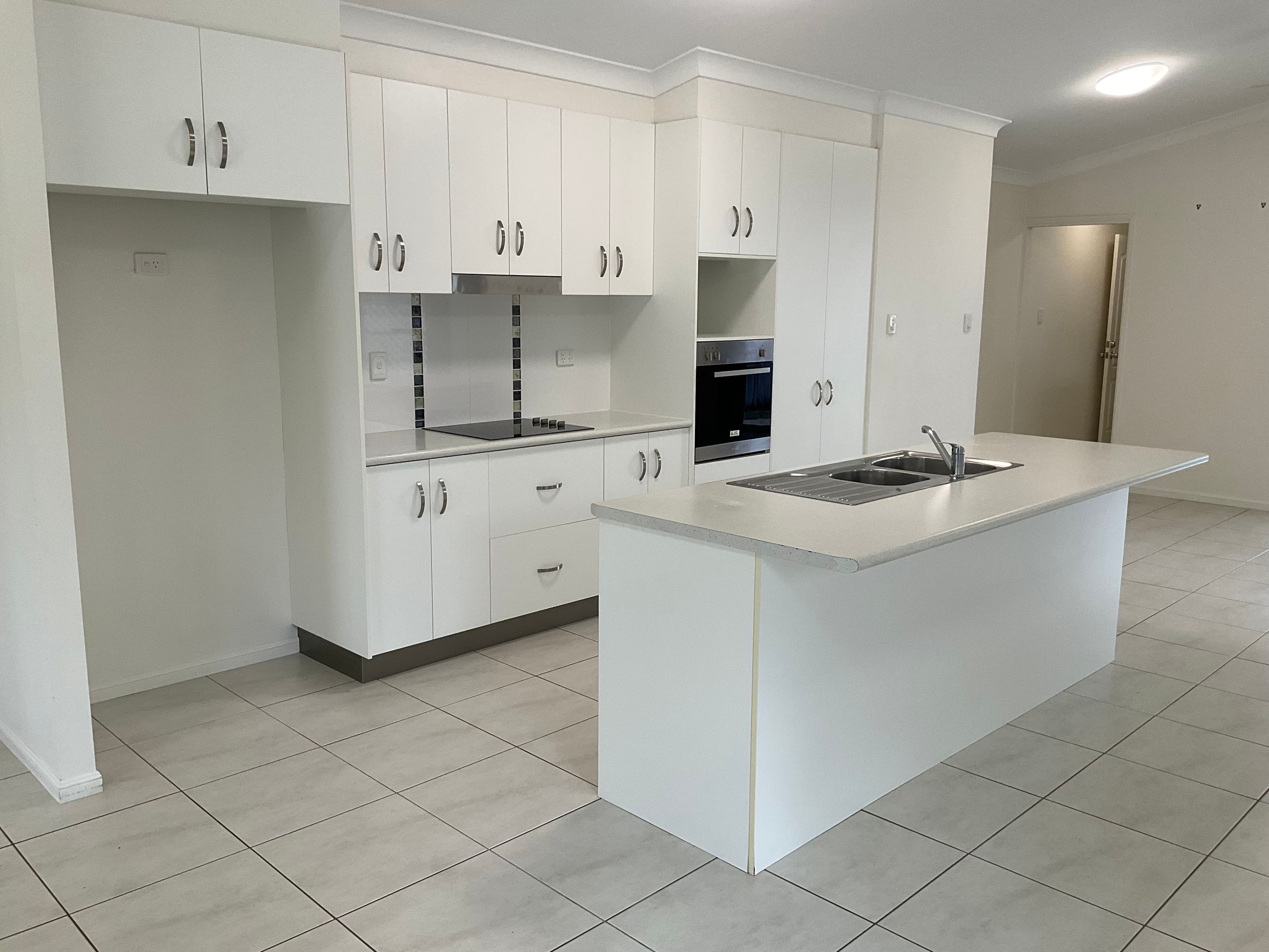 Shaw, QLD 4818