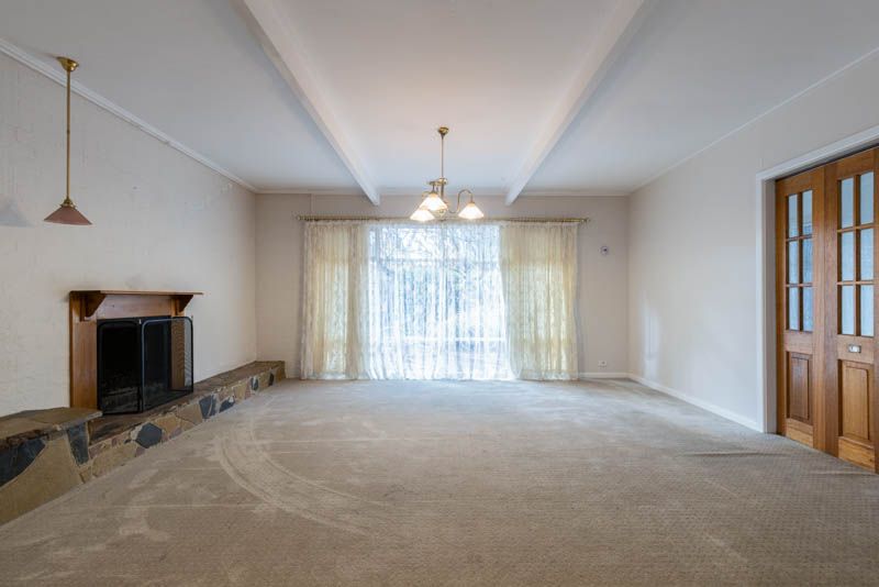 22 Victor Crescent, Forest Hill, VIC 3131