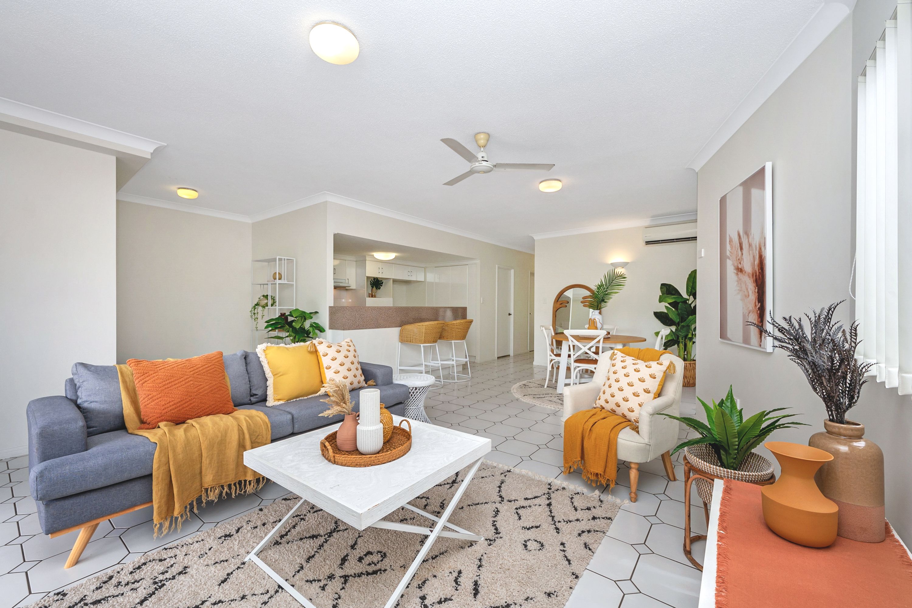 8 Paxton Street, North Ward QLD 4810