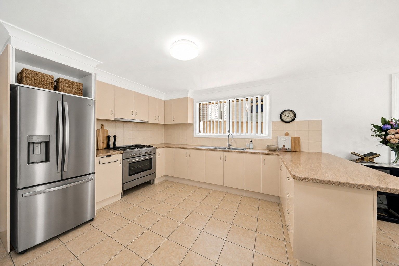74A & B Mount Keira Road — photo 3 of 10