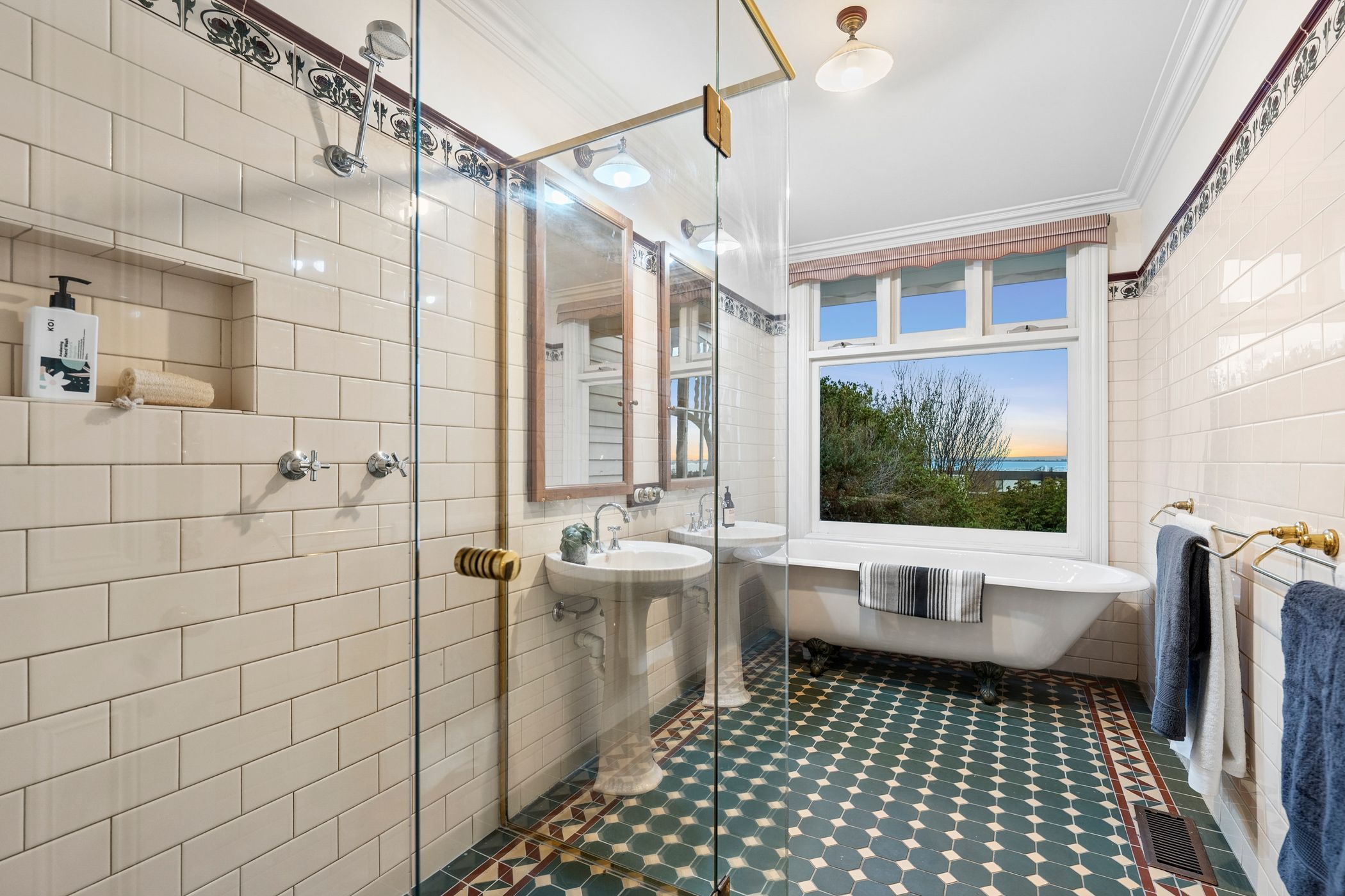 7 Balmoral Crescent — photo 9 of 30