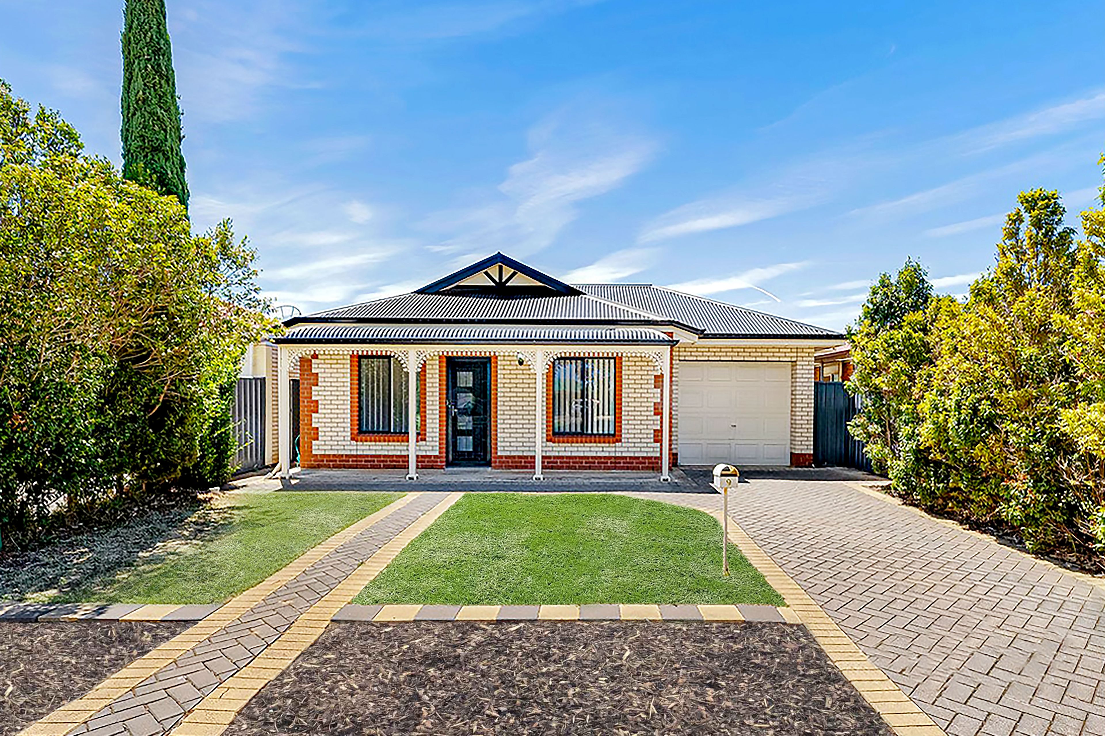 9 Almond Circuit, Munno Para West SA 5115