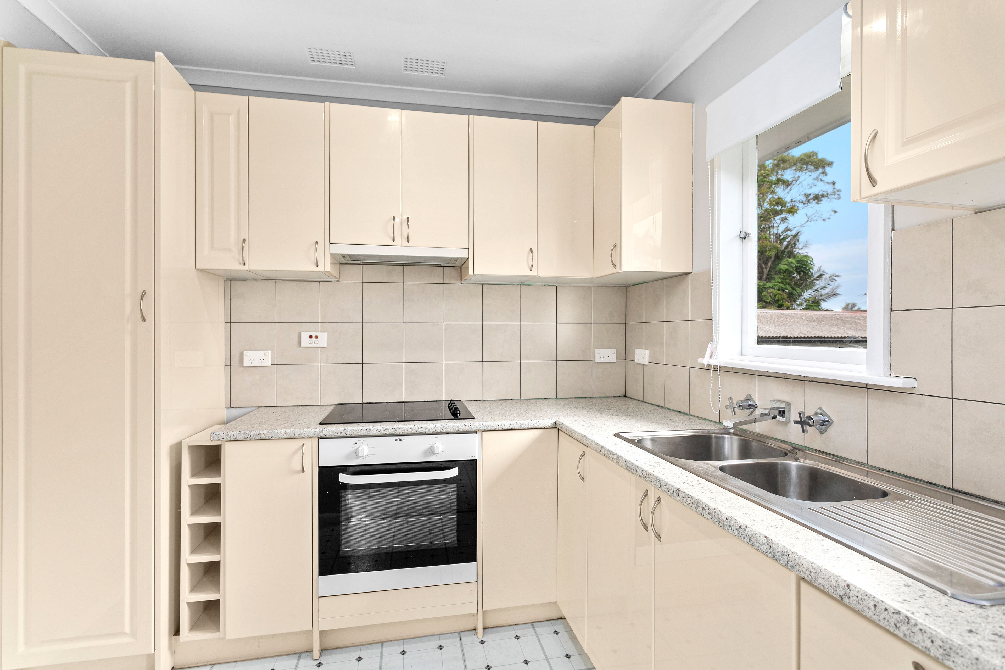 15 Morgan Avenue, Mount Warrigal, NSW 2528