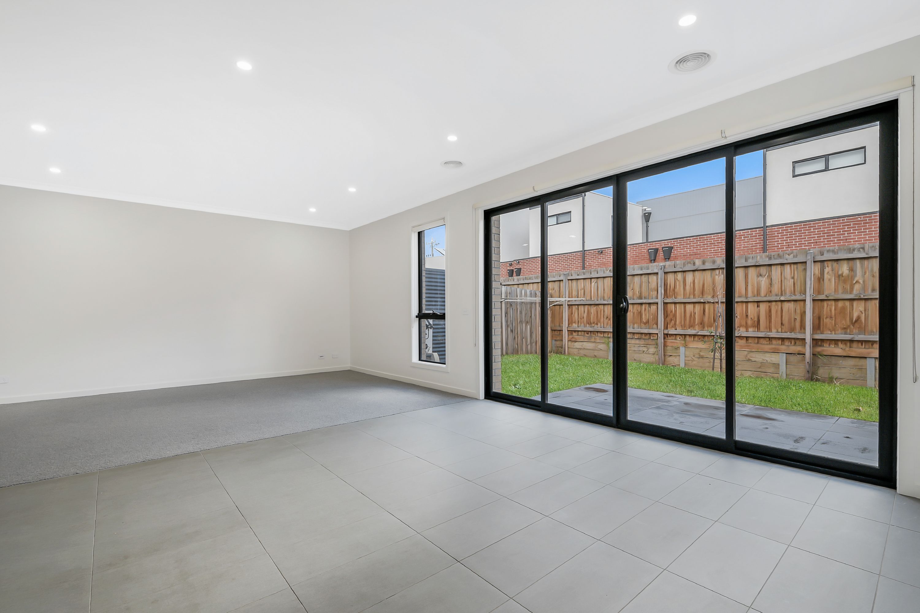 14 Main Road, Clayton South, VIC 3169