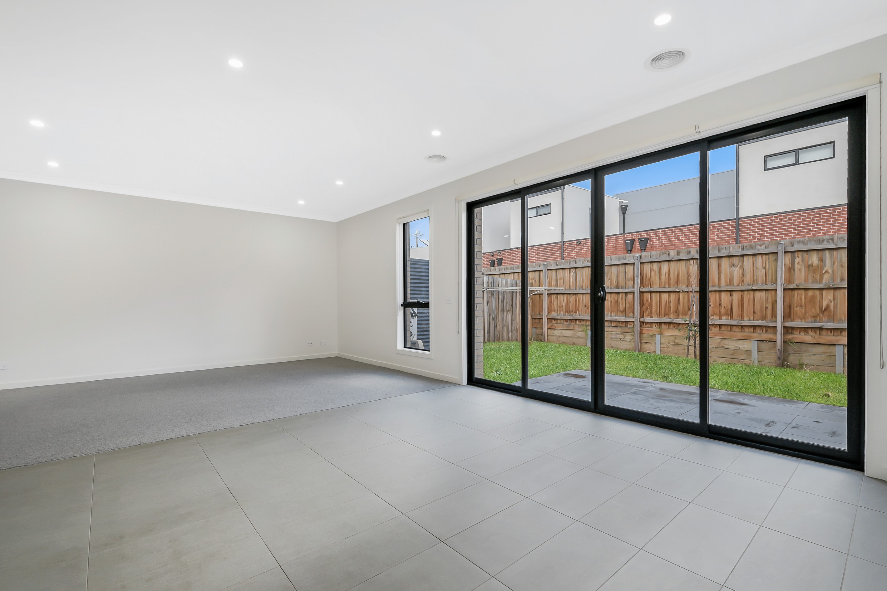 14 Main Road, Clayton South, VIC 3169
