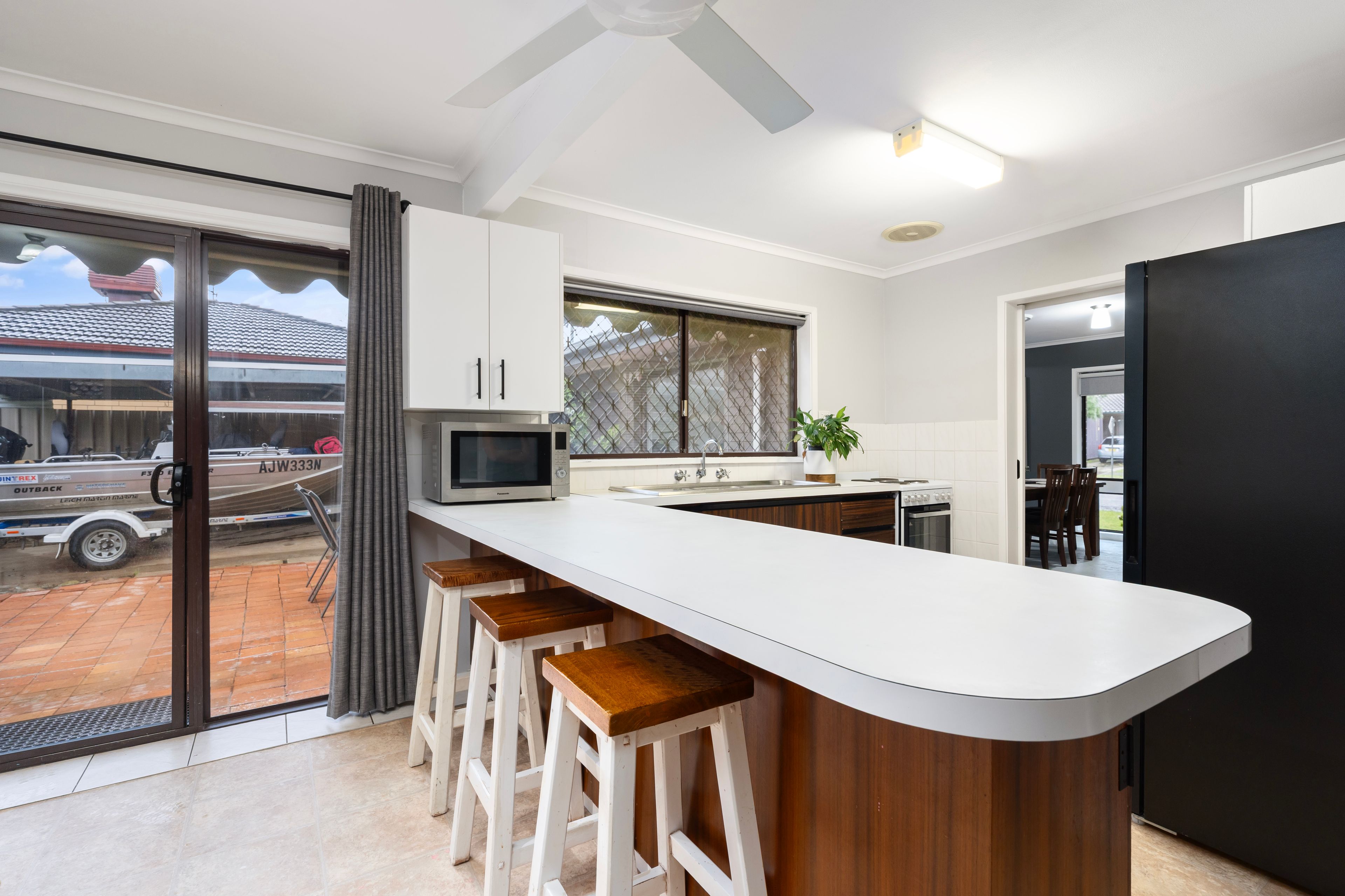 383 Dale Crescent — photo 6 of 13