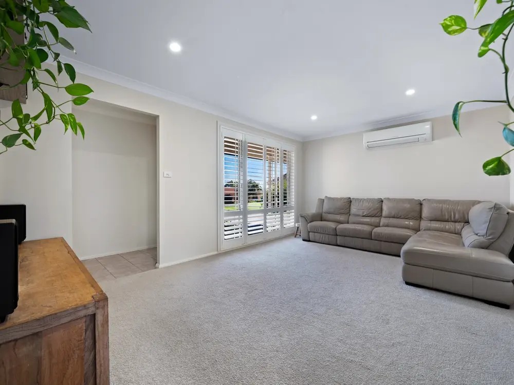 12 Drysdale Road, Elderslie, NSW 2570