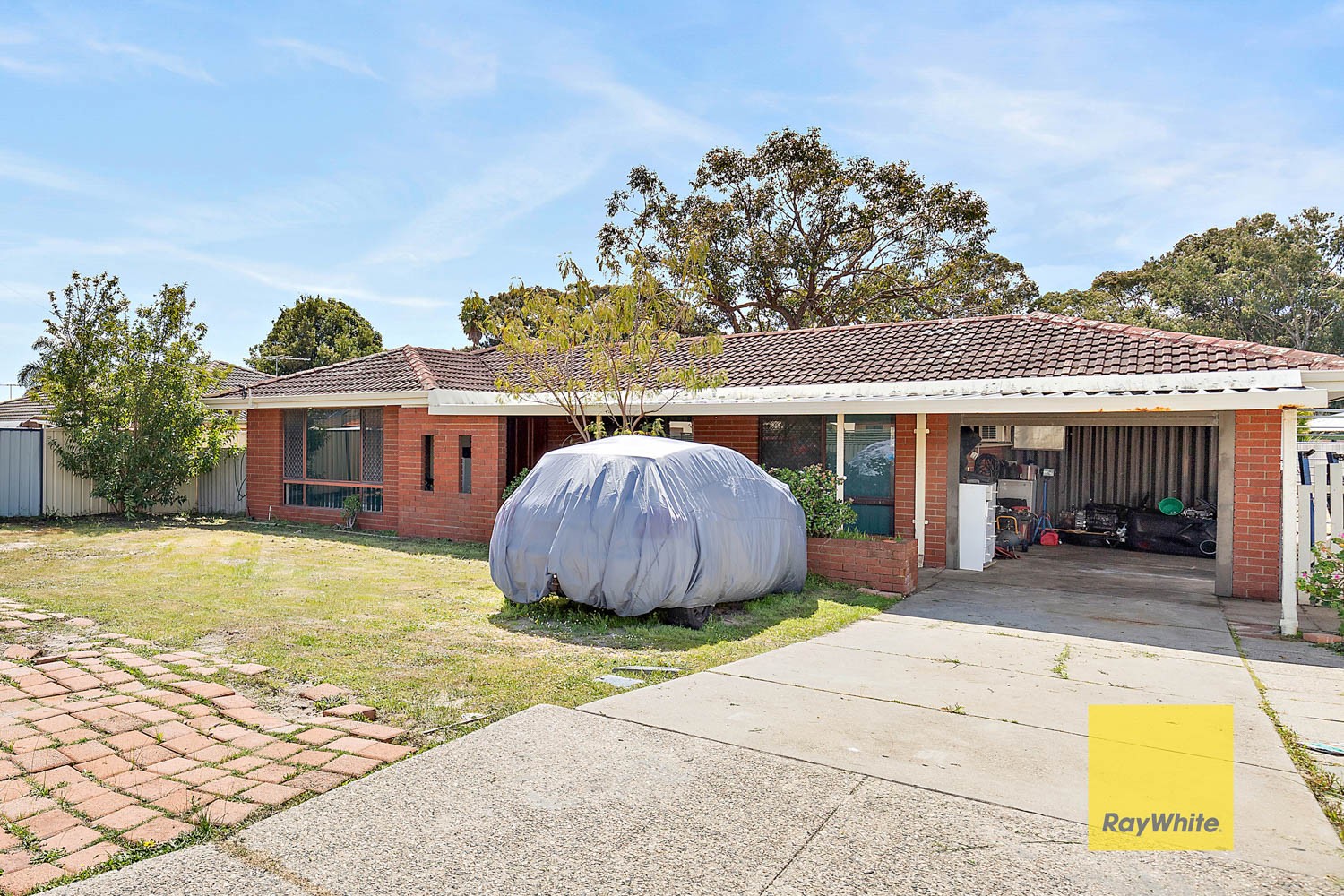 11 Elliot Place, Thornlie, WA 6108