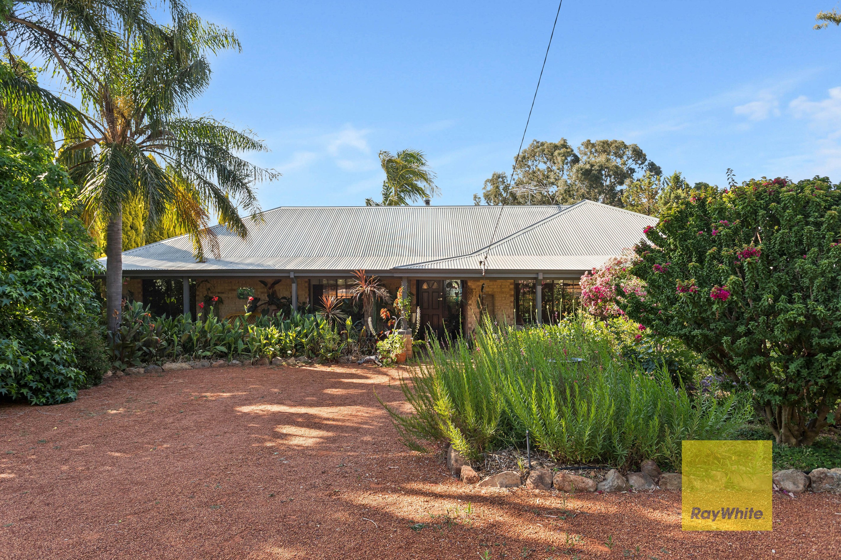 9 Meadow Lane, Parkerville, WA 6081