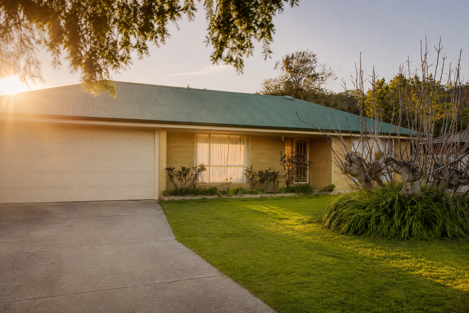 663 Pearsall Street — photo 3 of 30