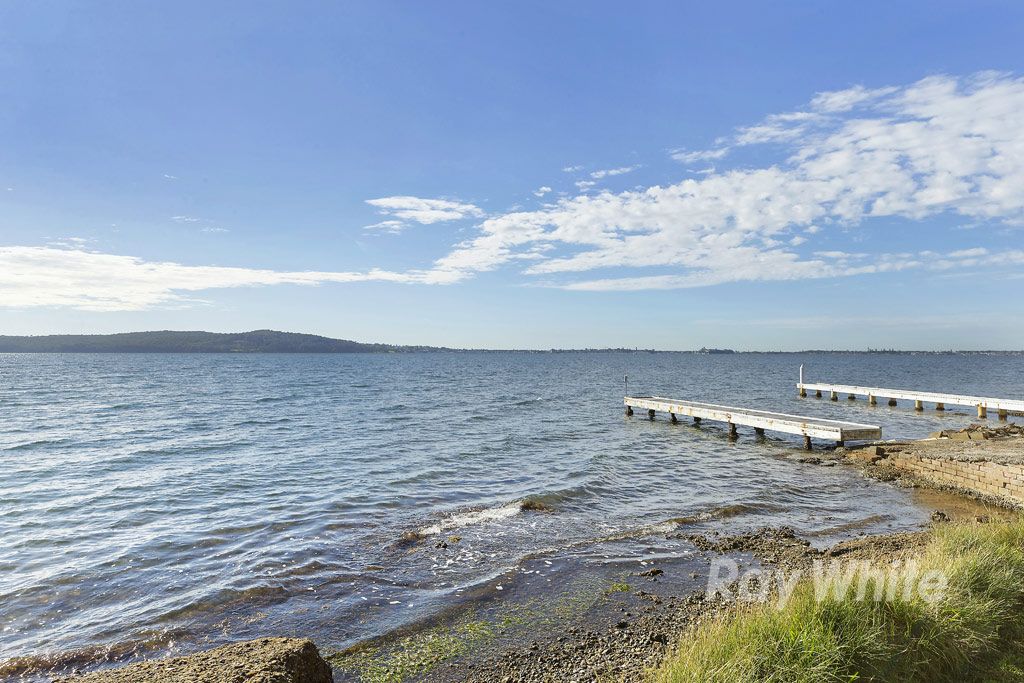218 Skye Point Road, Coal Point, NSW 2283