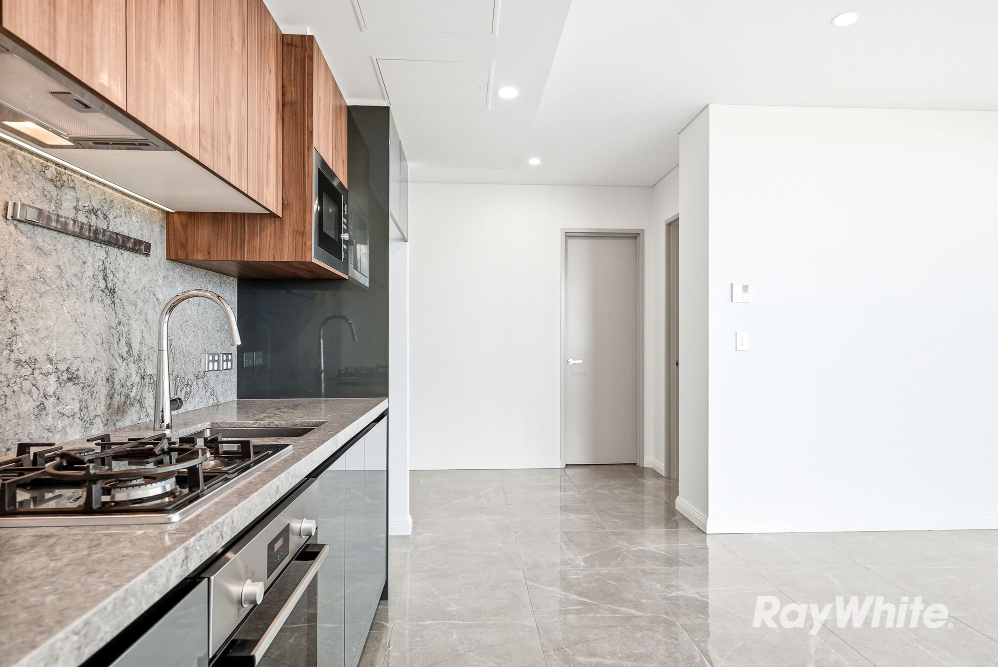 2239/180 George Street — photo 10 of 28