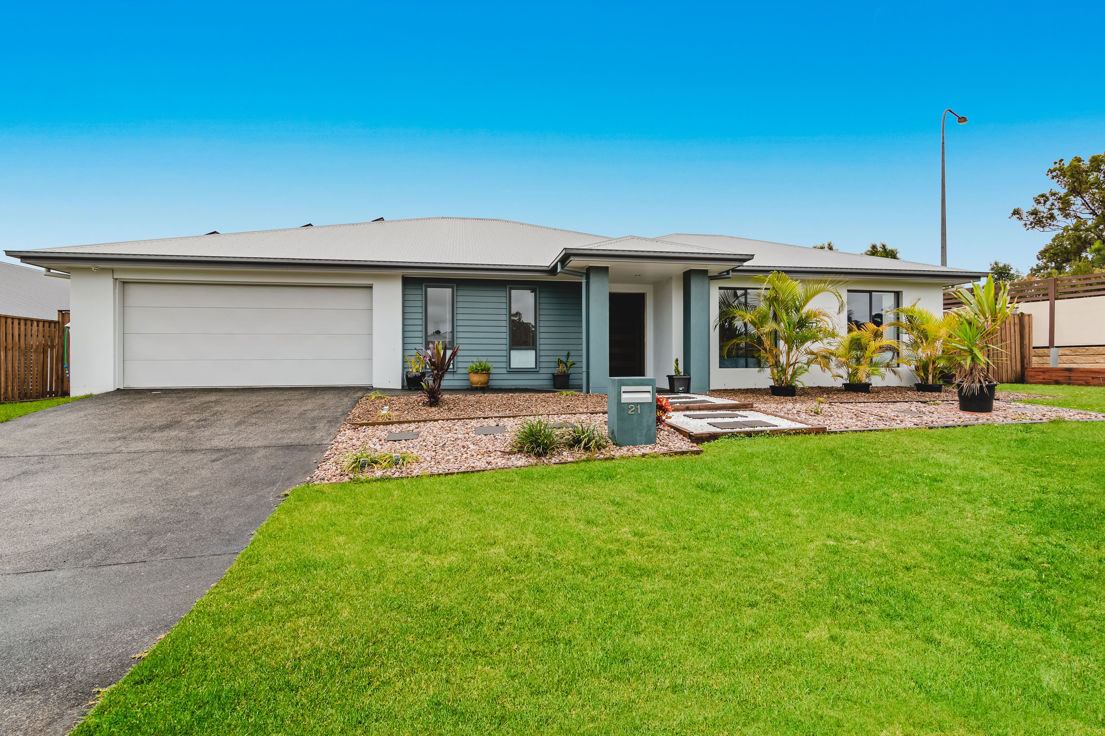 21 Looby Crescent, Pimpama QLD 4209