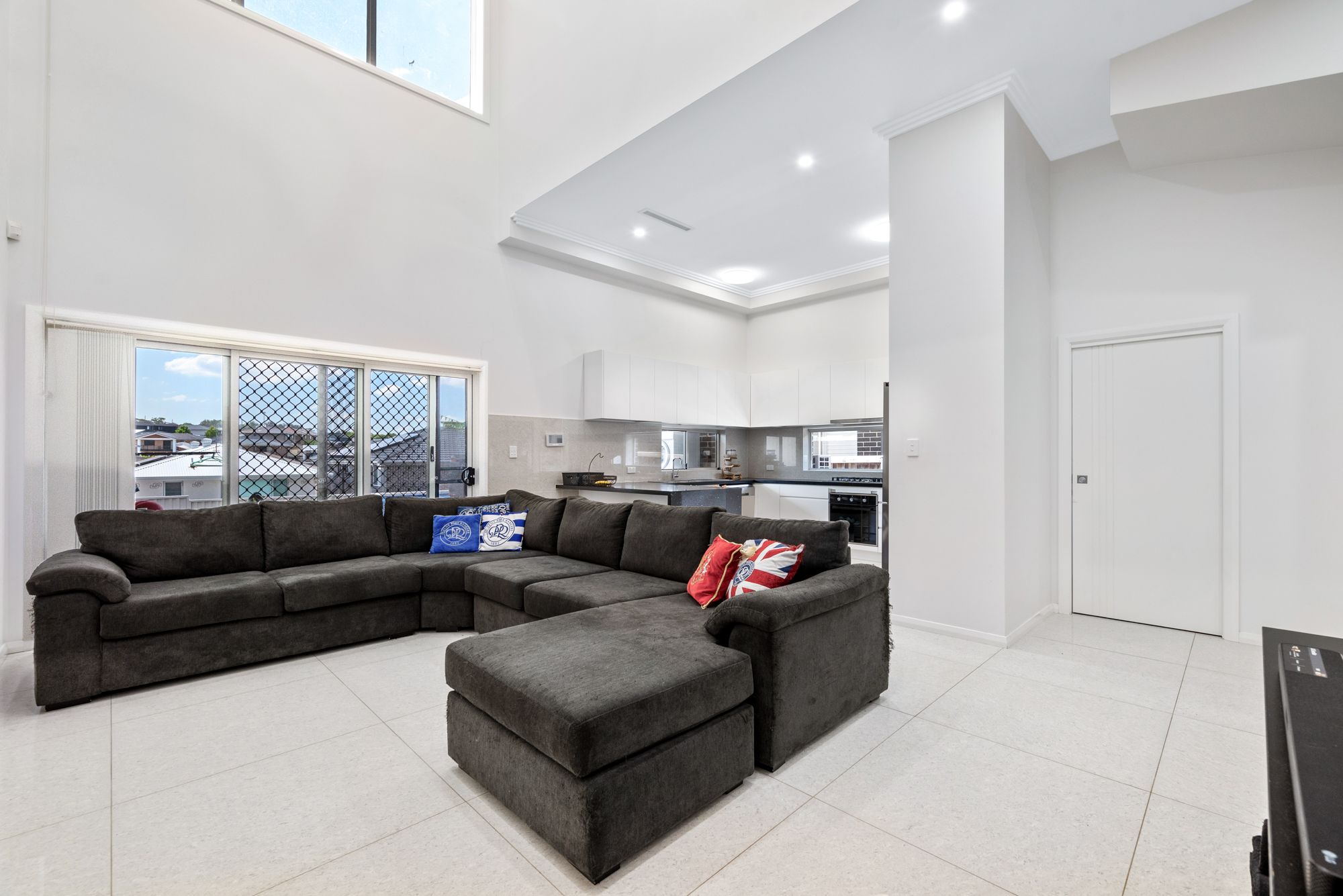 14A Mahoney Drive, Campbelltown, NSW 2560