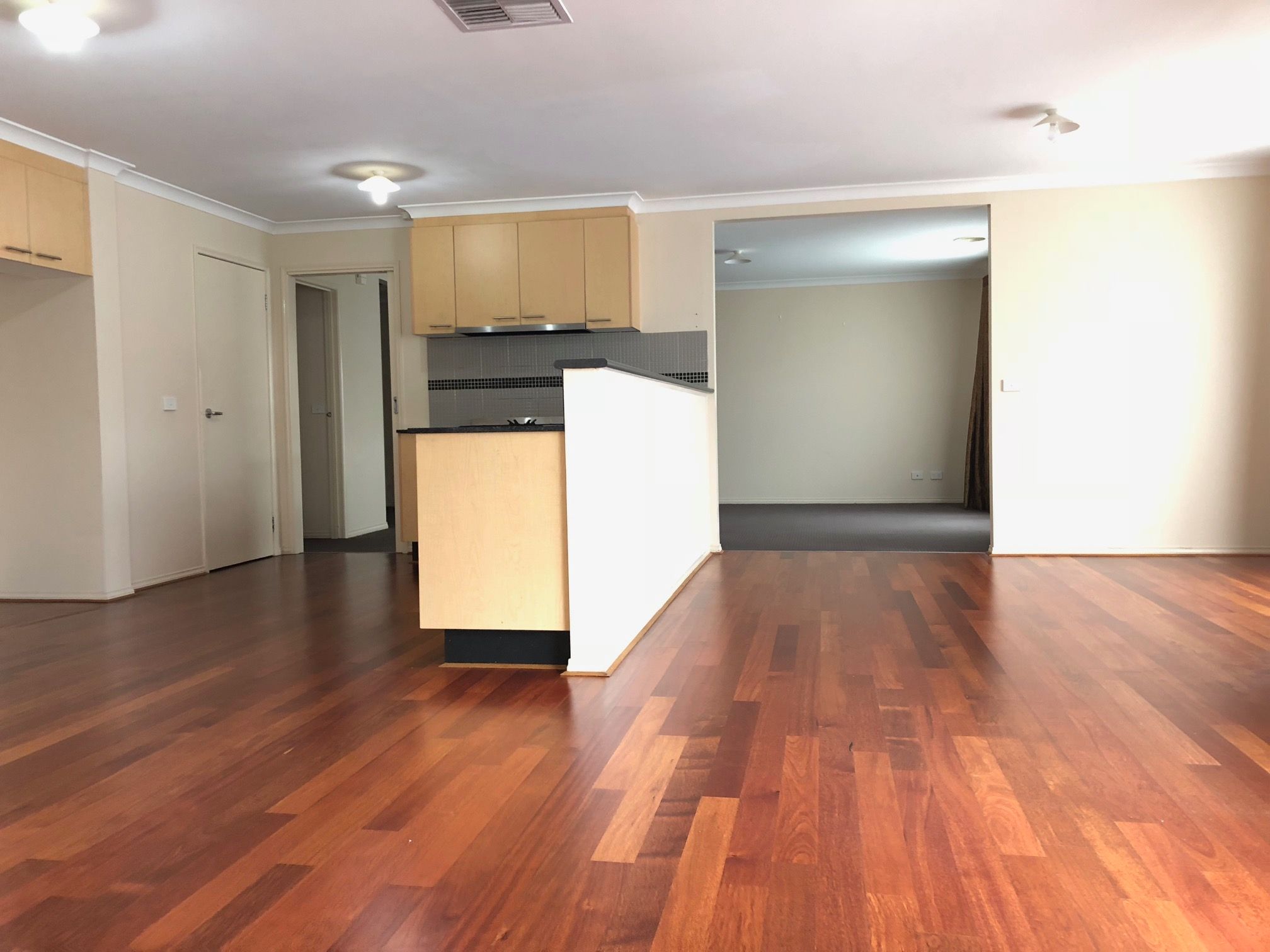 8 Clarence Way, South Morang, VIC 3752