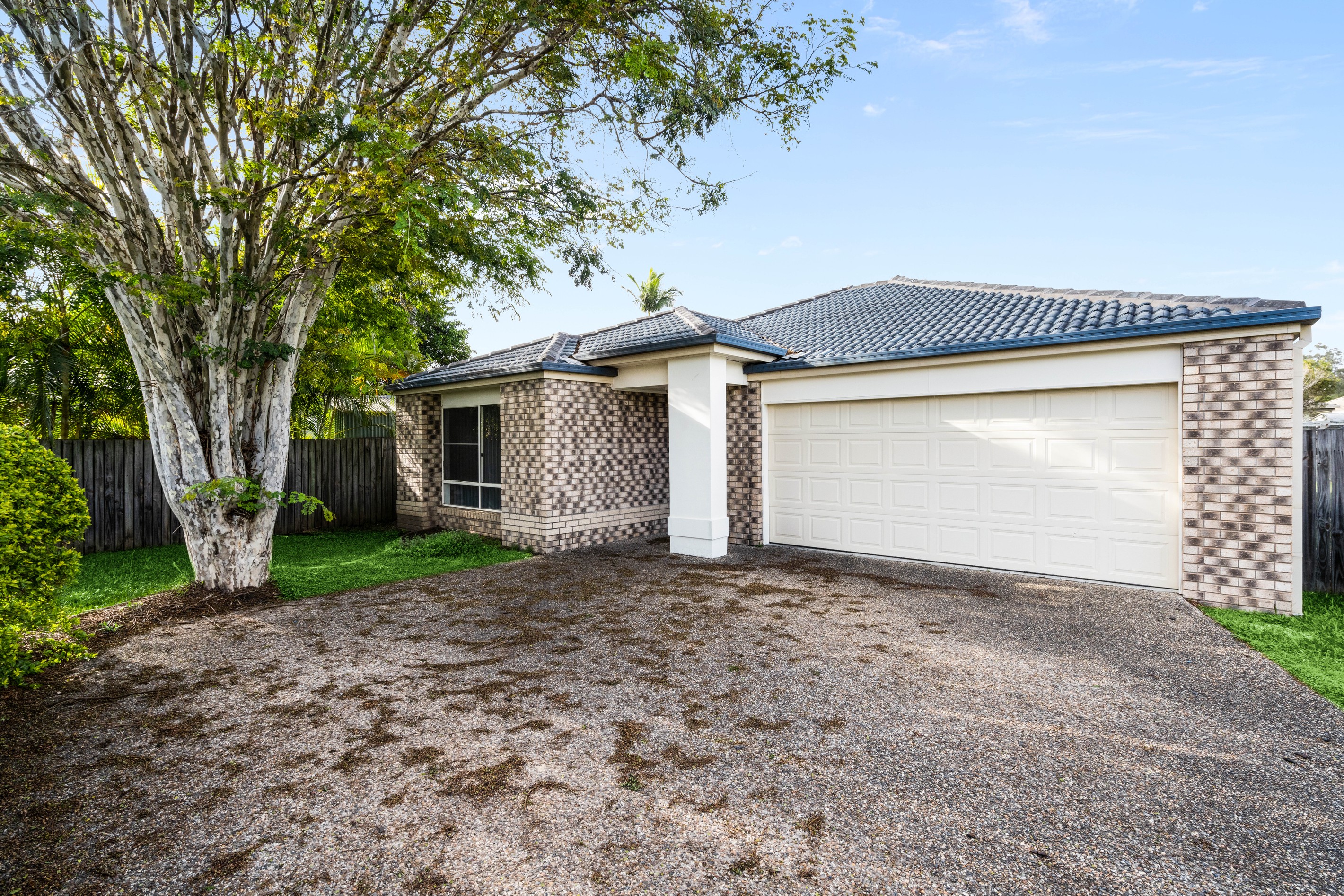 4 Grevillea Place, Bridgeman Downs, QLD 4035