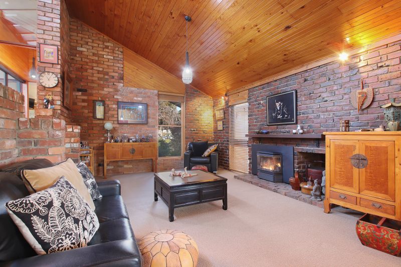132 Thomas Mitchell Drive — photo 6 of 20