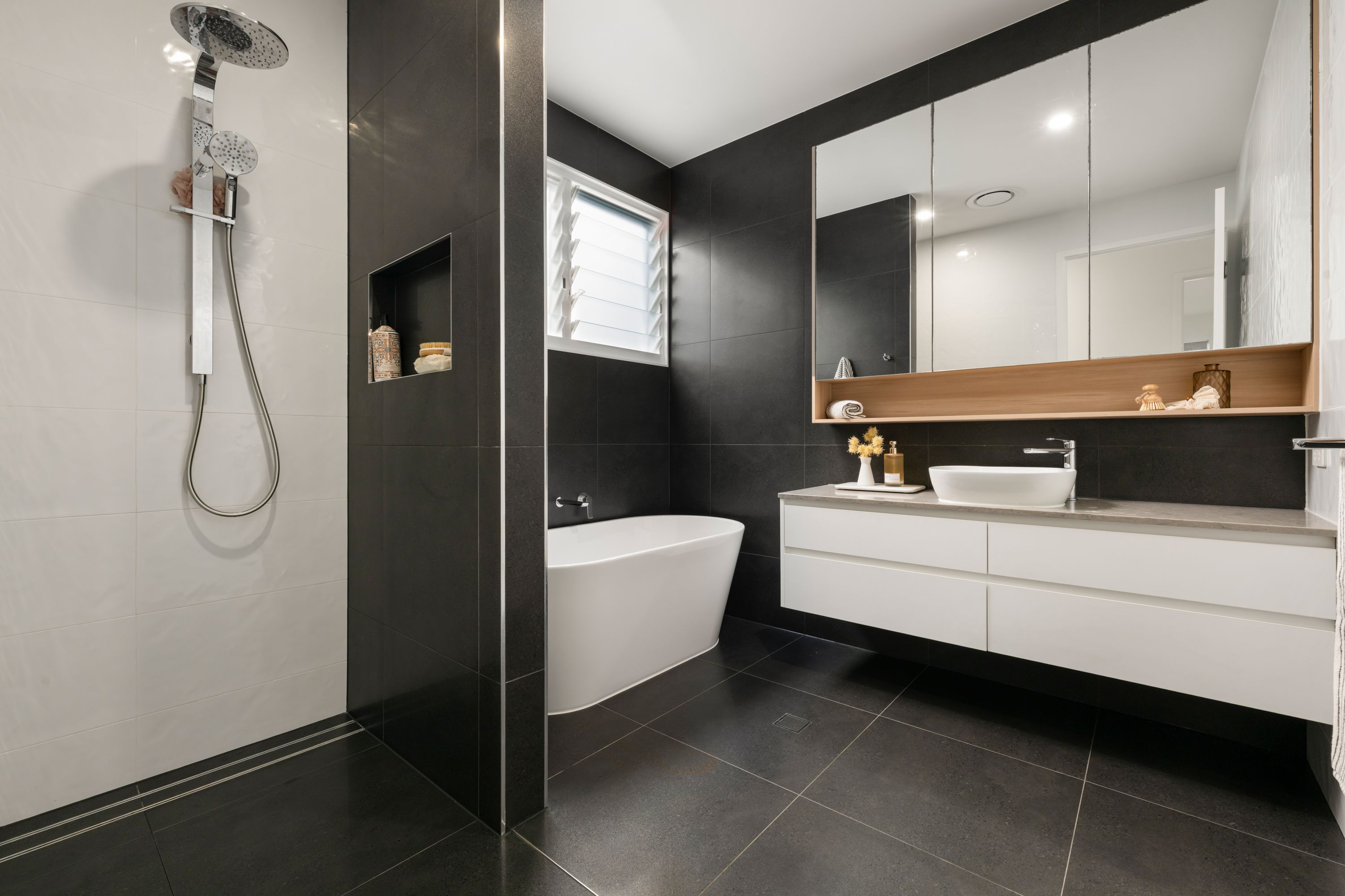 2/19 Broadsea Avenue — photo 15 of 25