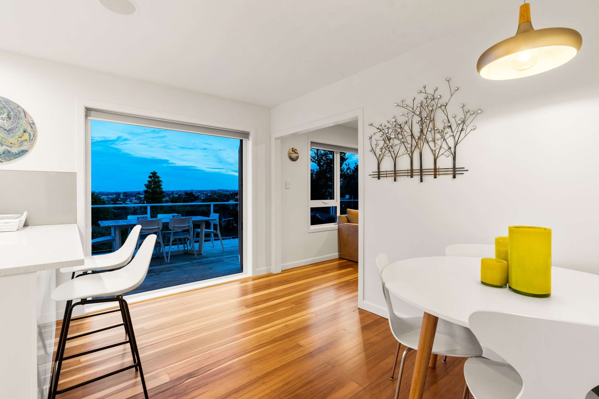 74 Seaview Road photo 4