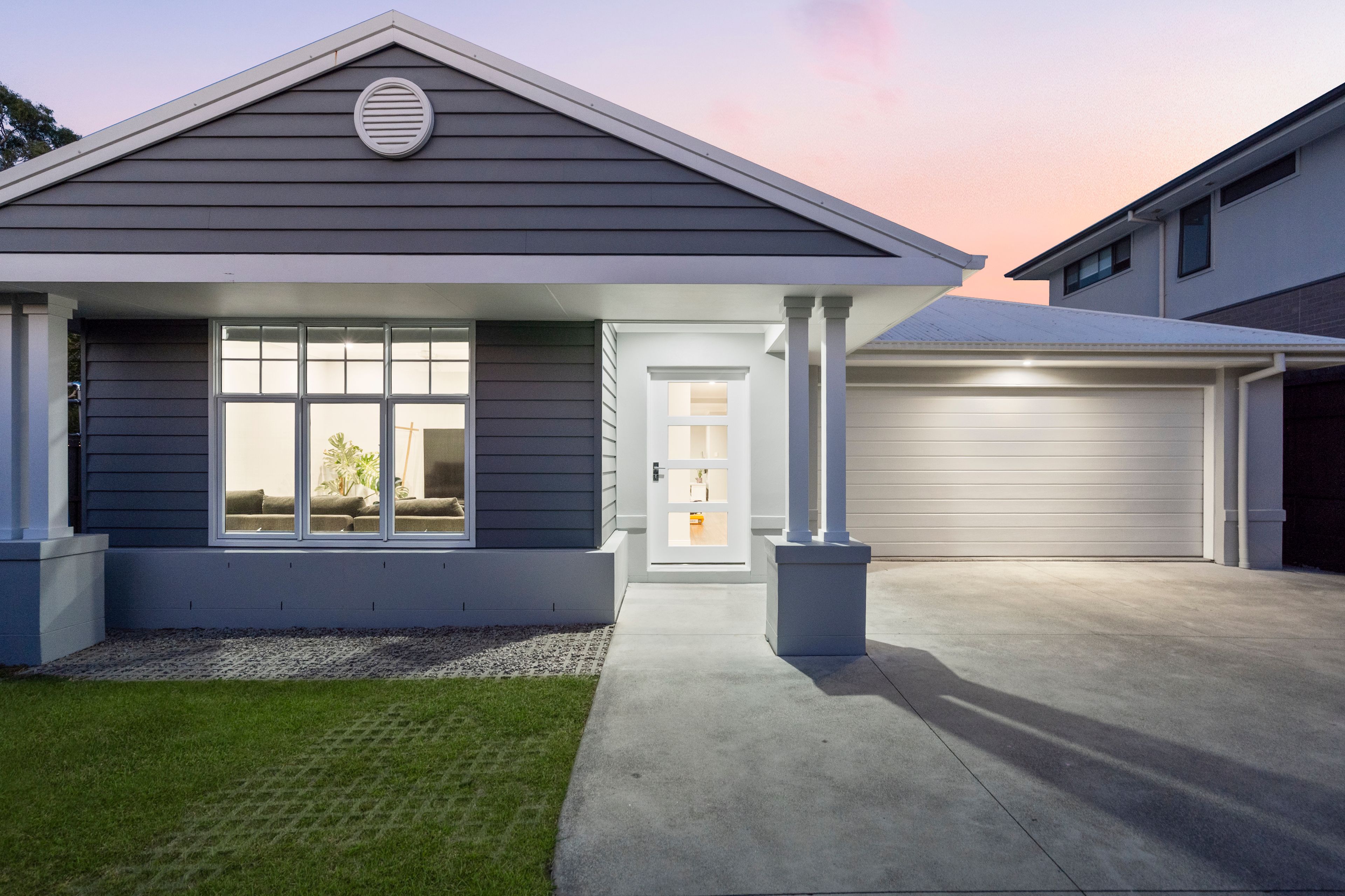 176 Falkland Street East, Pallara, QLD 4110
