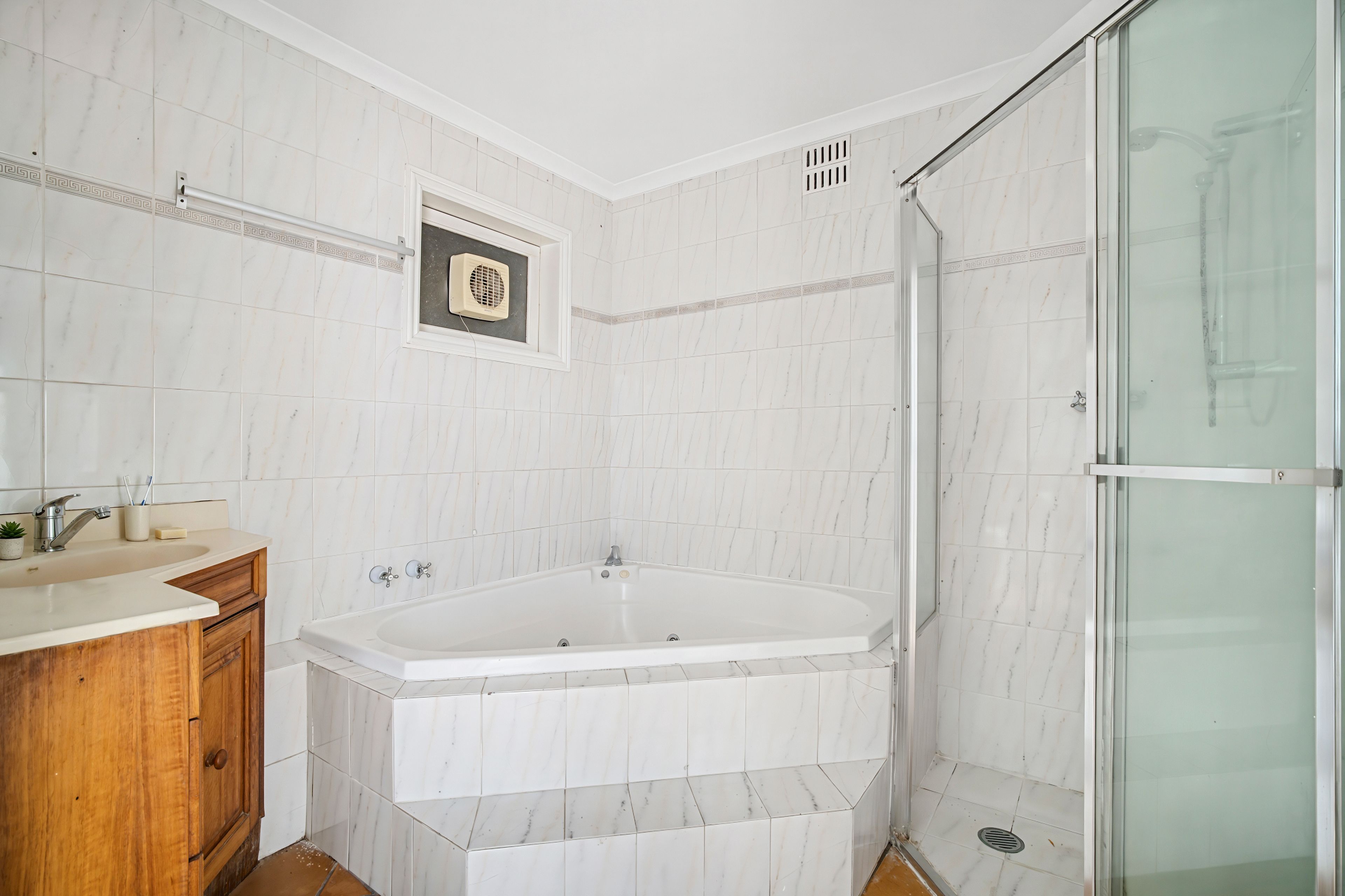 182 Mcelhone Street — photo 16 of 21