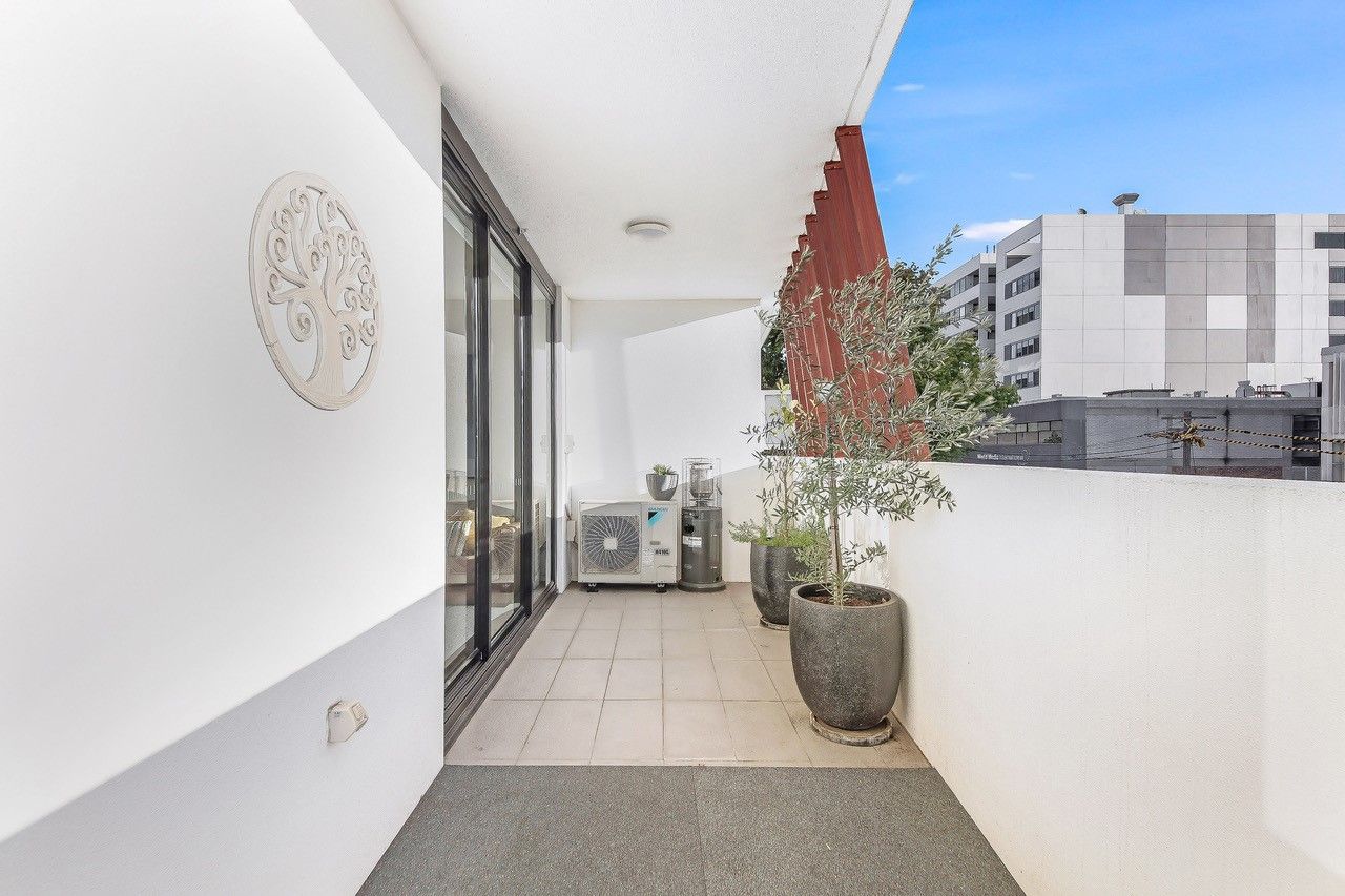 105/8 Burwood Road — photo 3 of 7