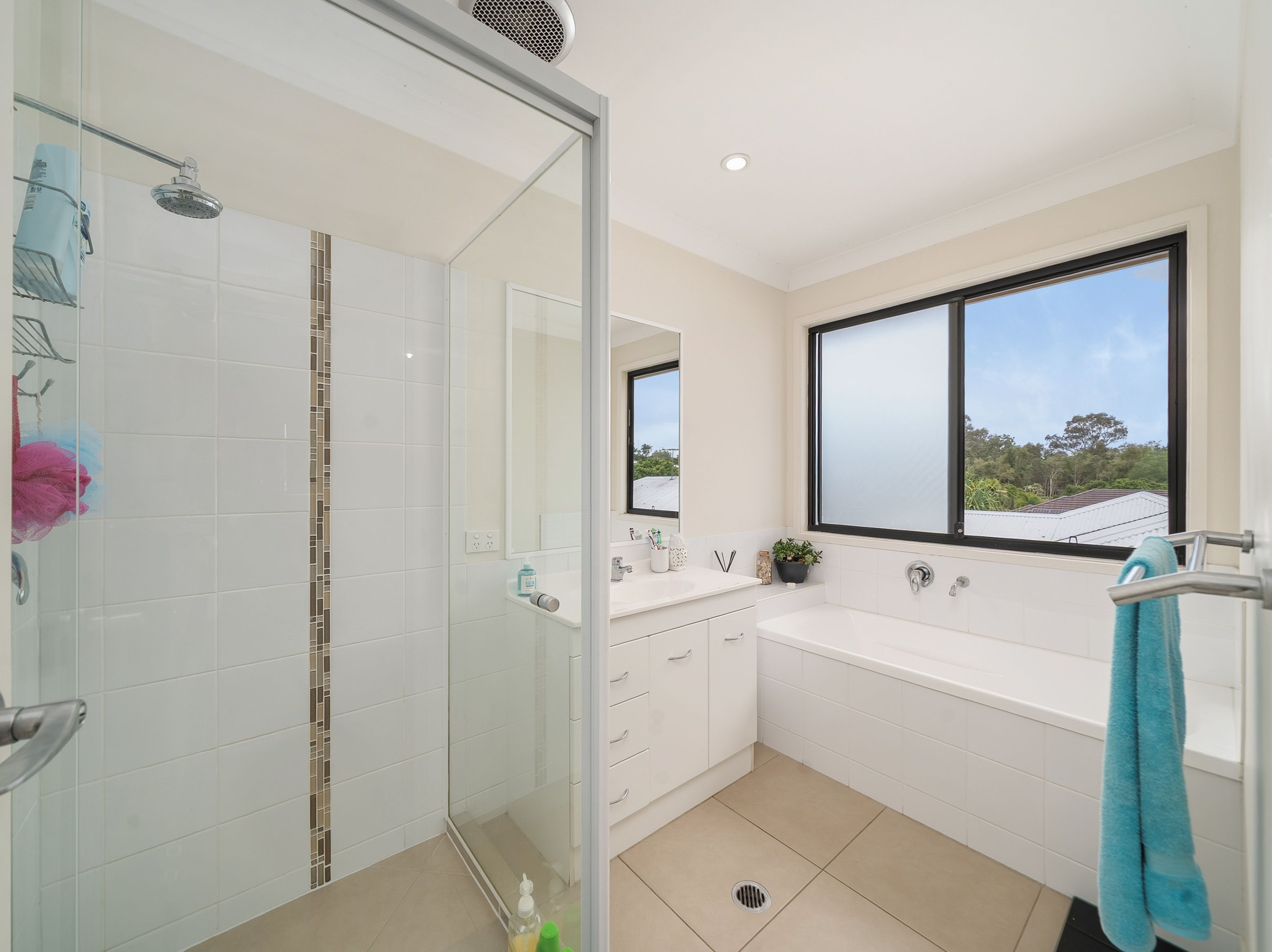 37 Bowerbird Crescent — photo 15 of 21