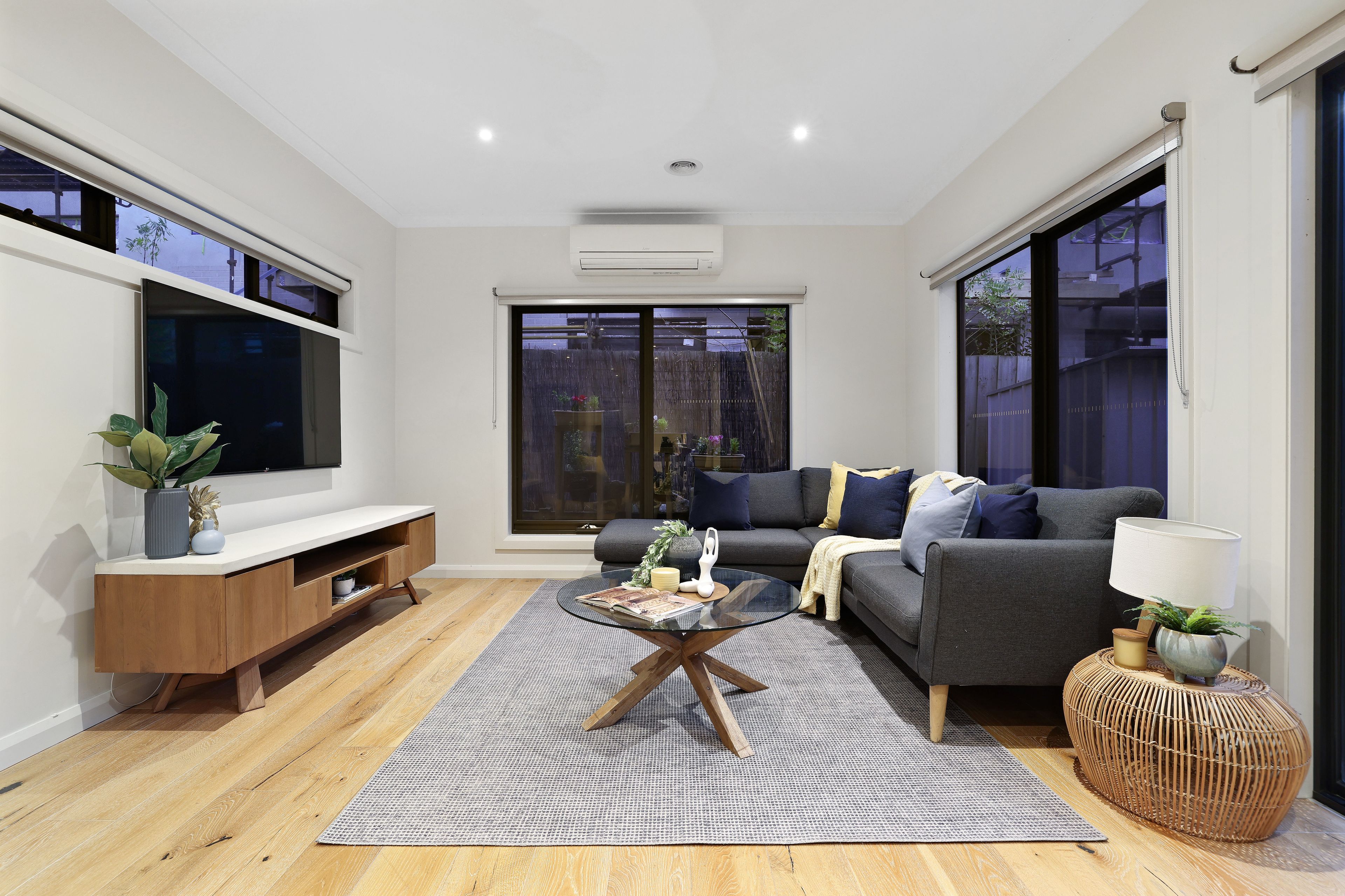 2/741 Stud Road, Scoresby, VIC 3179