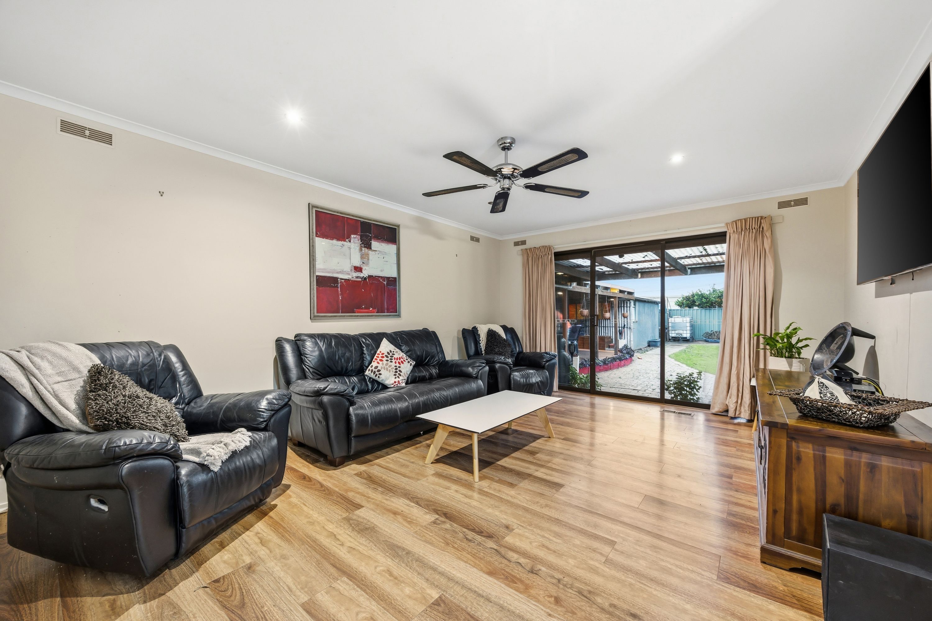 31 Molbray Street, Wendouree, VIC 3355