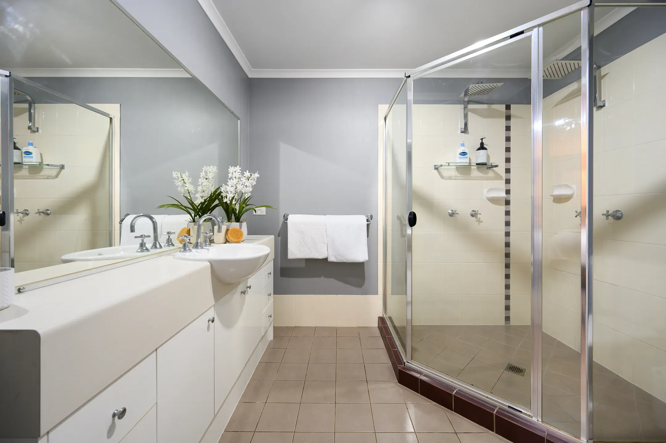 40 Regatta Avenue — photo 13 of 17