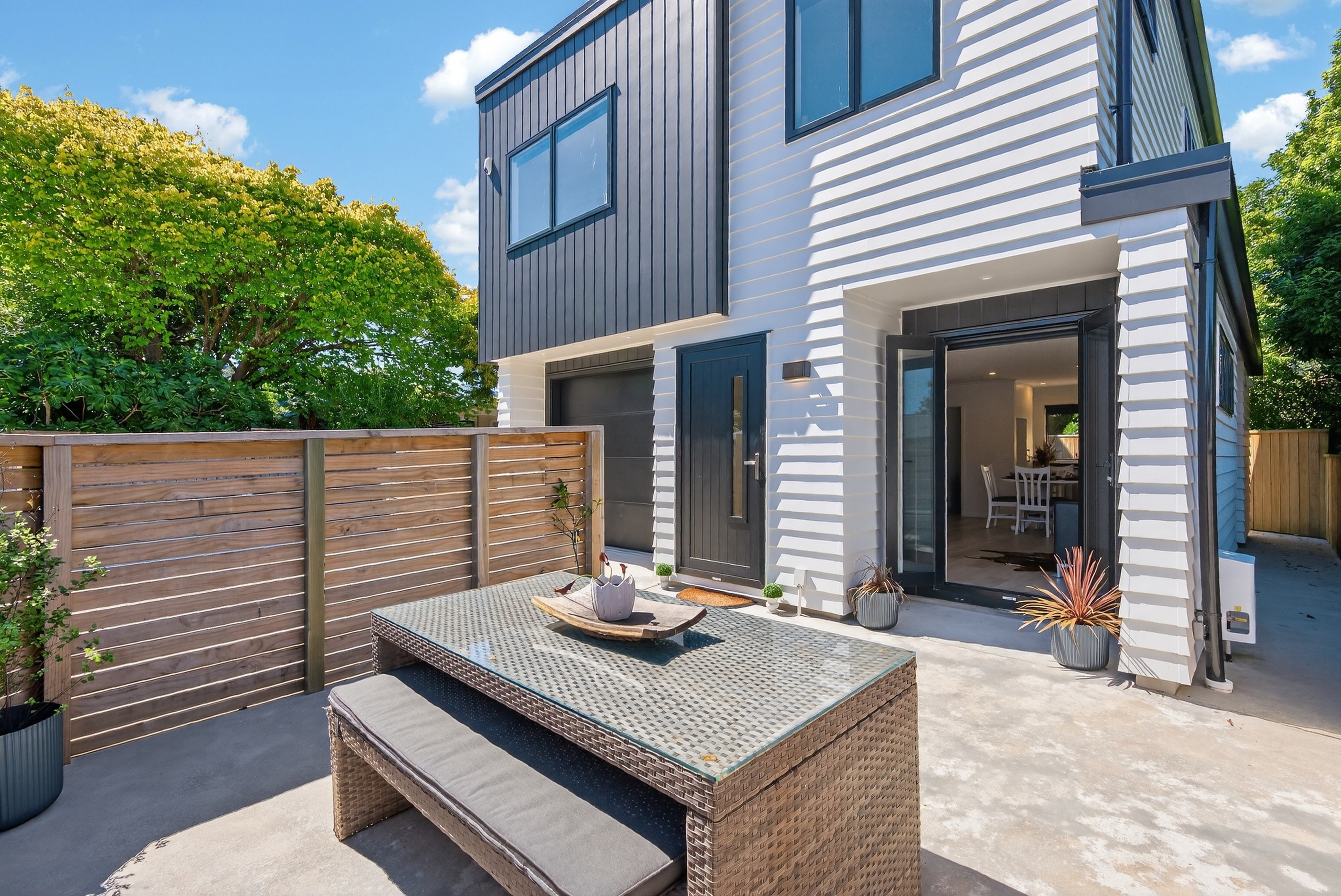 15B Rowe Parade, Wainuiomata, Lower Hutt City